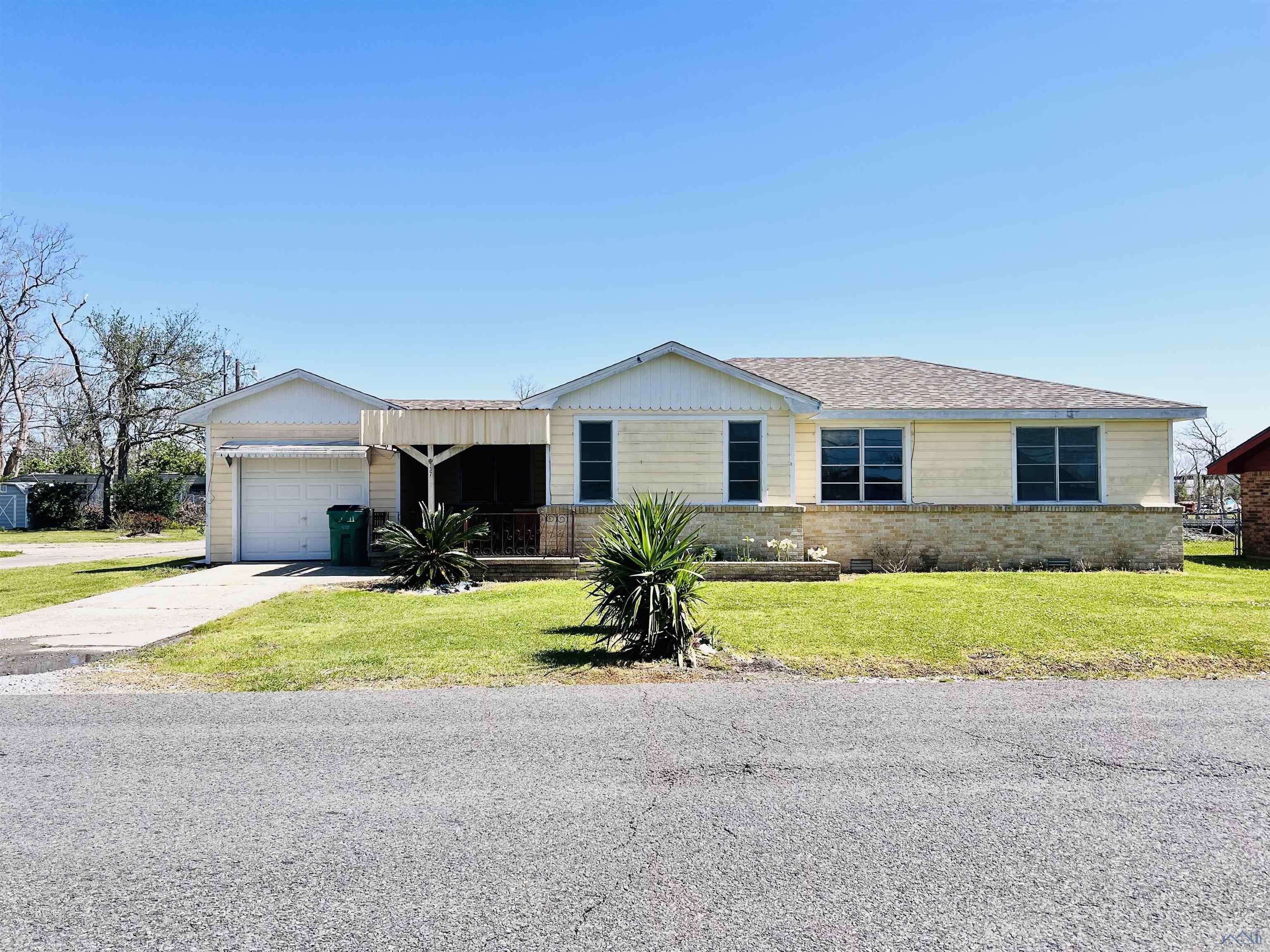 Raceland, LA 70394,137 St Ann