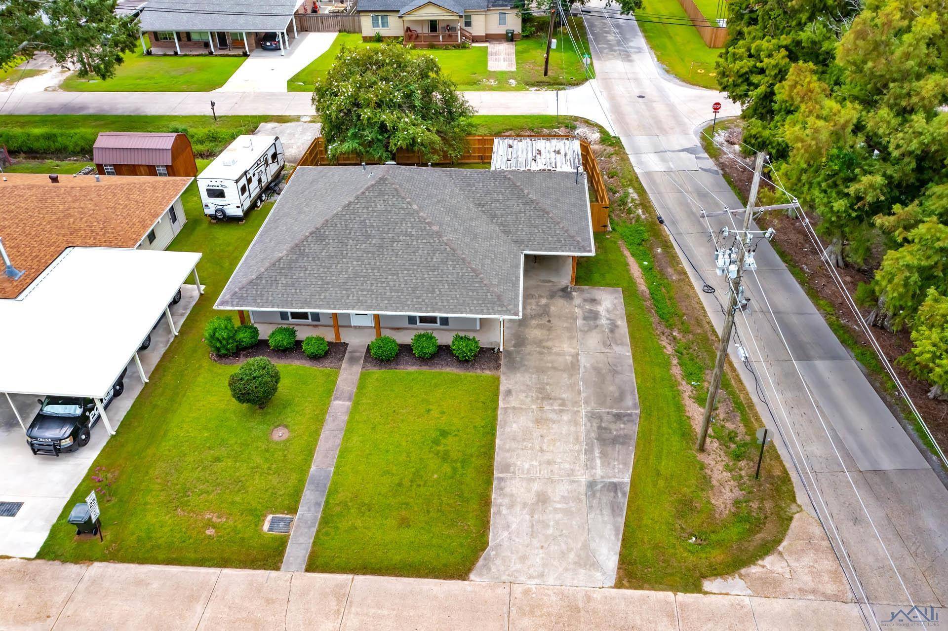 Houma, LA 70364,700 Mire St ##13992