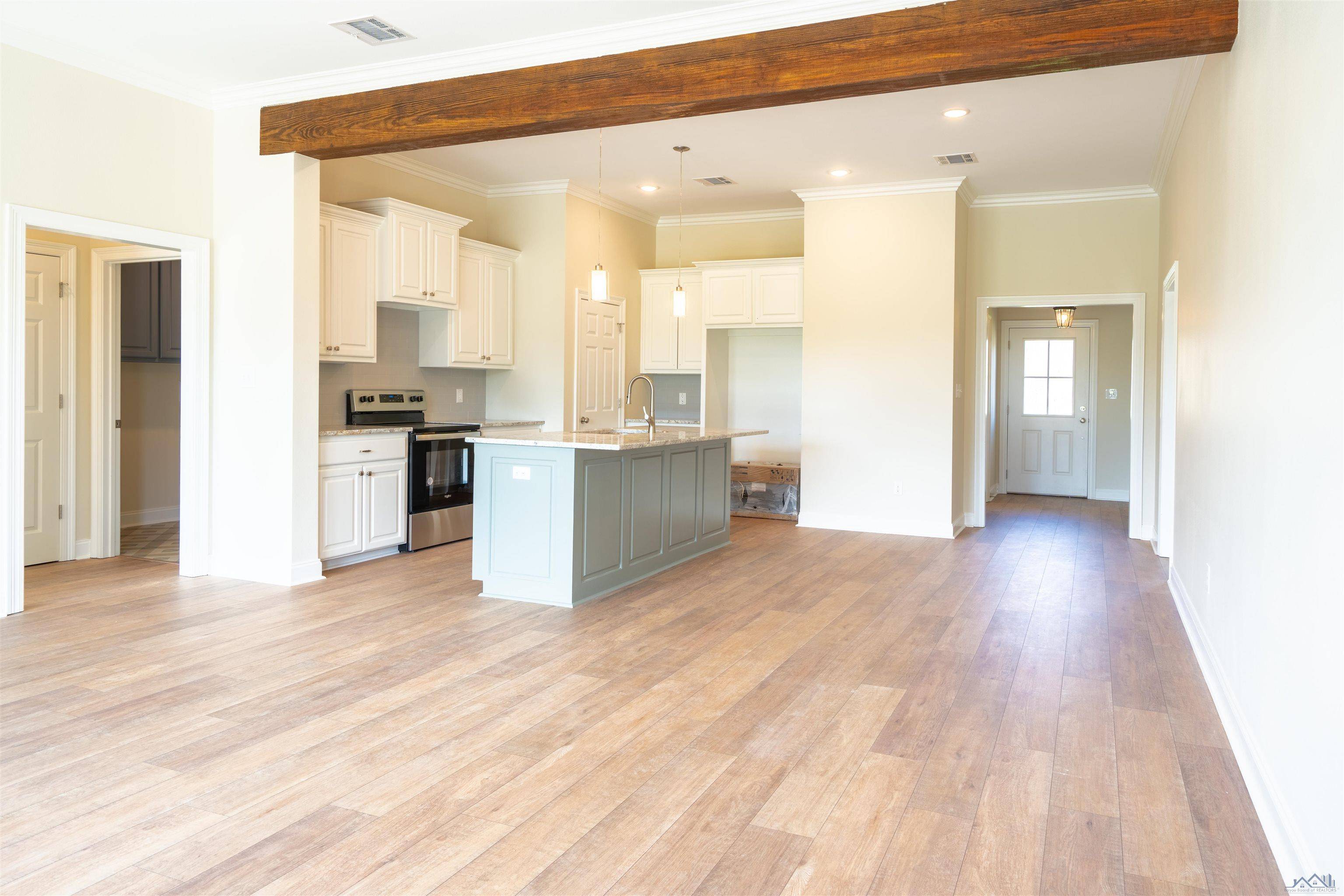 Schriever, LA 70395,229 Turner St