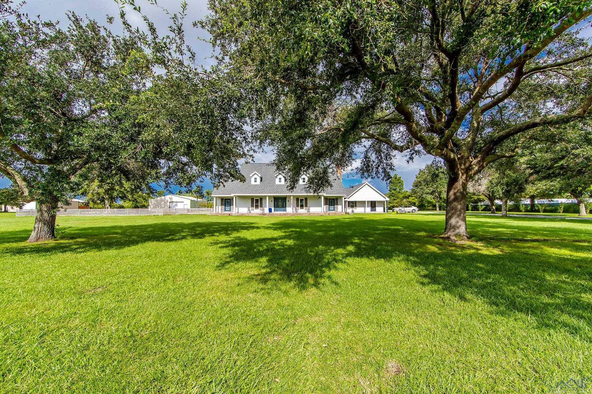 Houma, LA 70364,499 Bayou Blue Rd