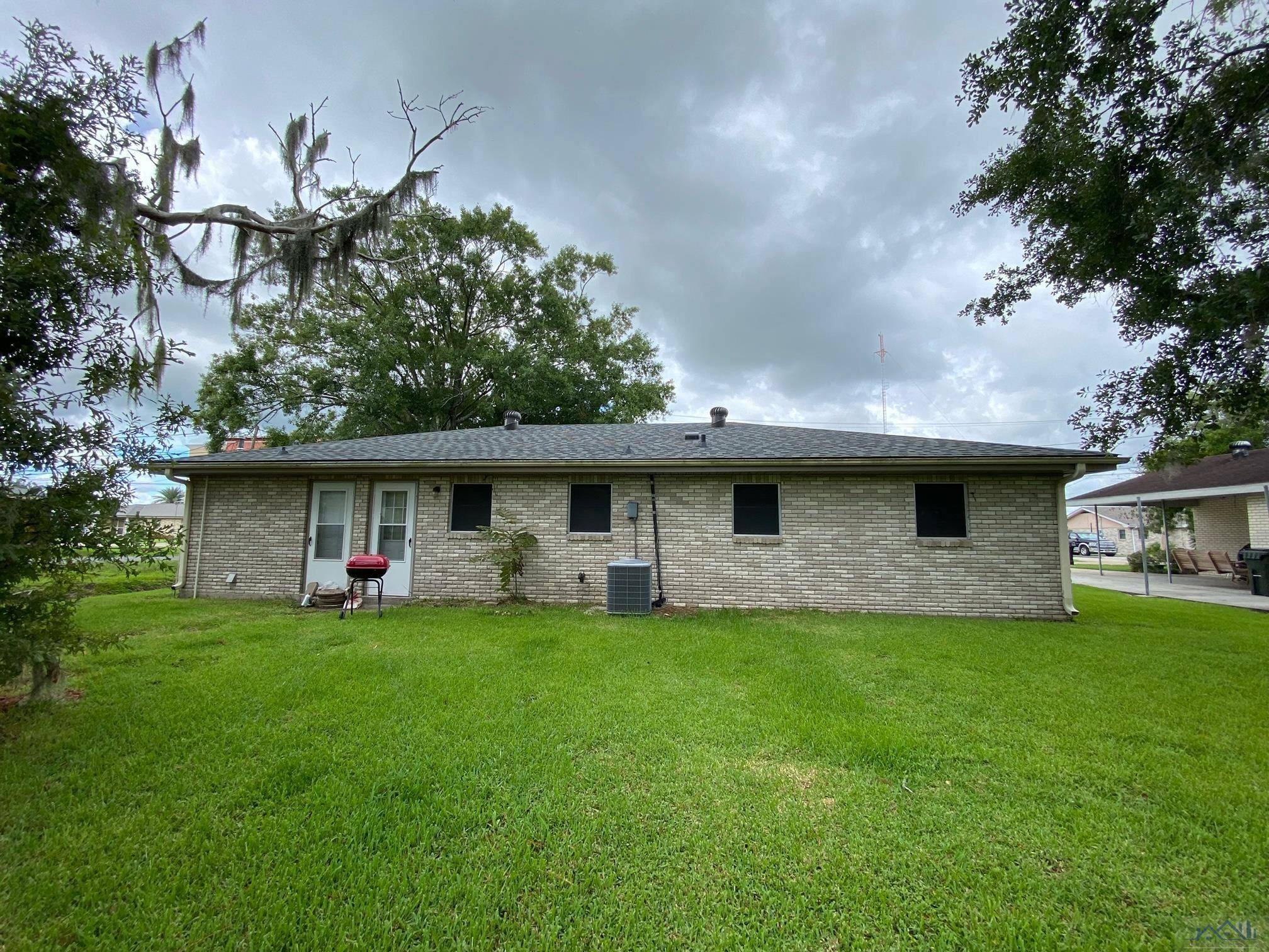 Houma, LA 70360,221 Bellaire Drive