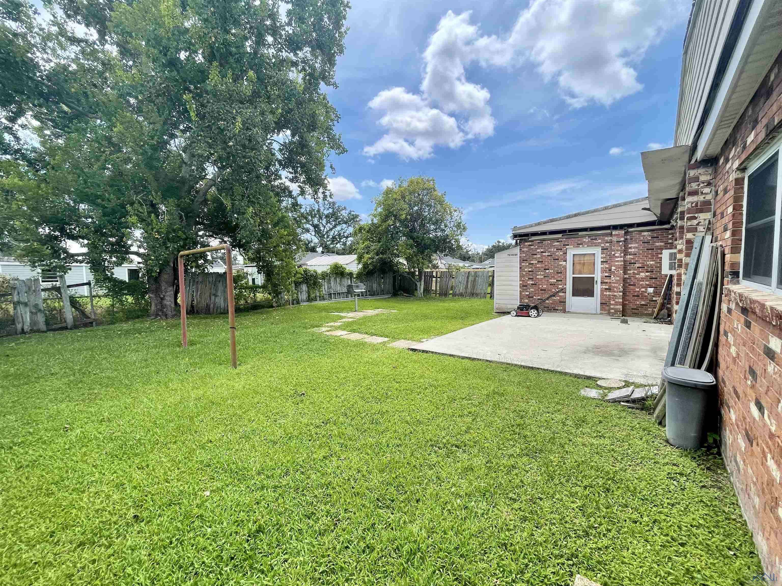 Houma, LA 70360,616 Duval Avenue