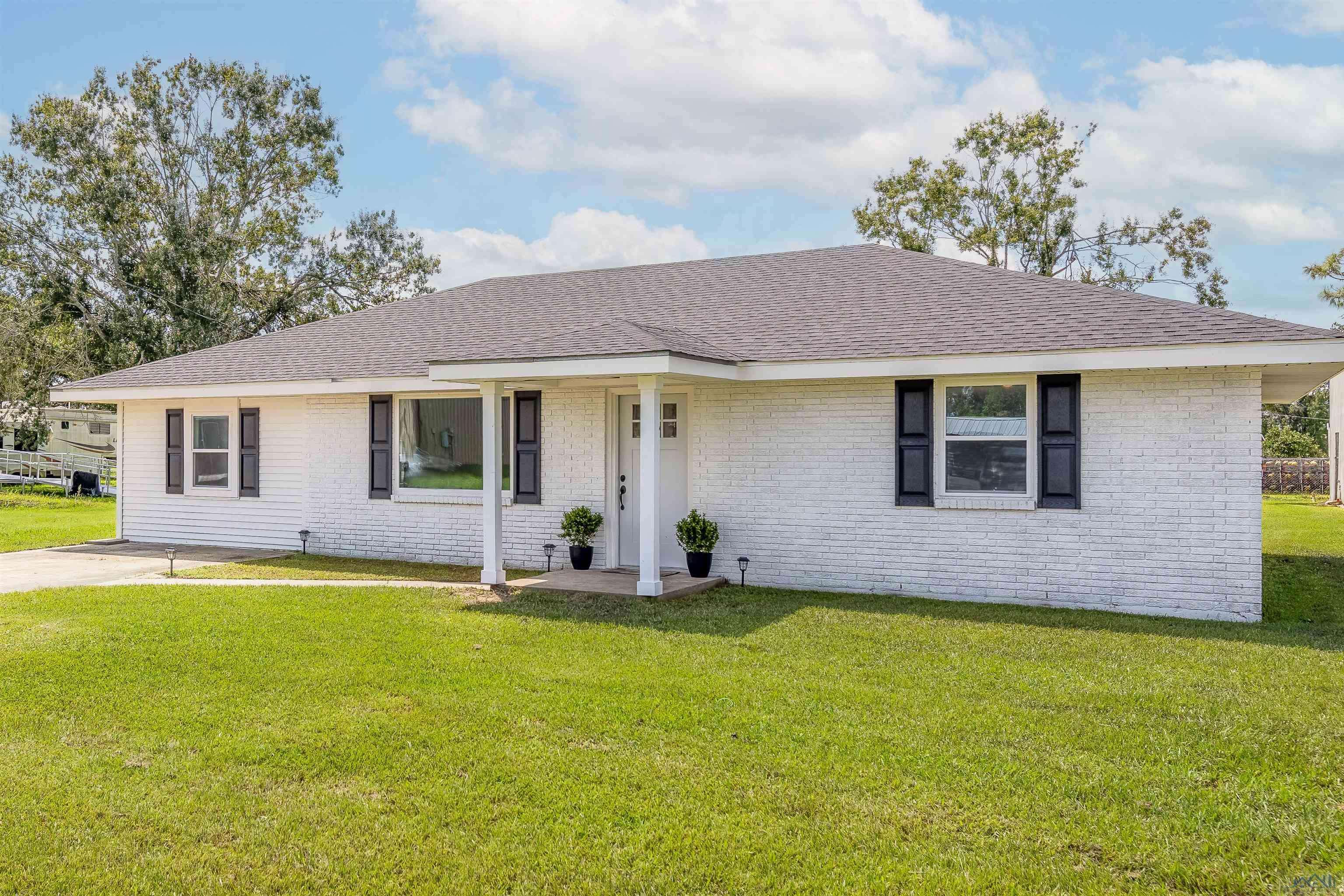 Gheens, LA 70355,134 South Leon Drive