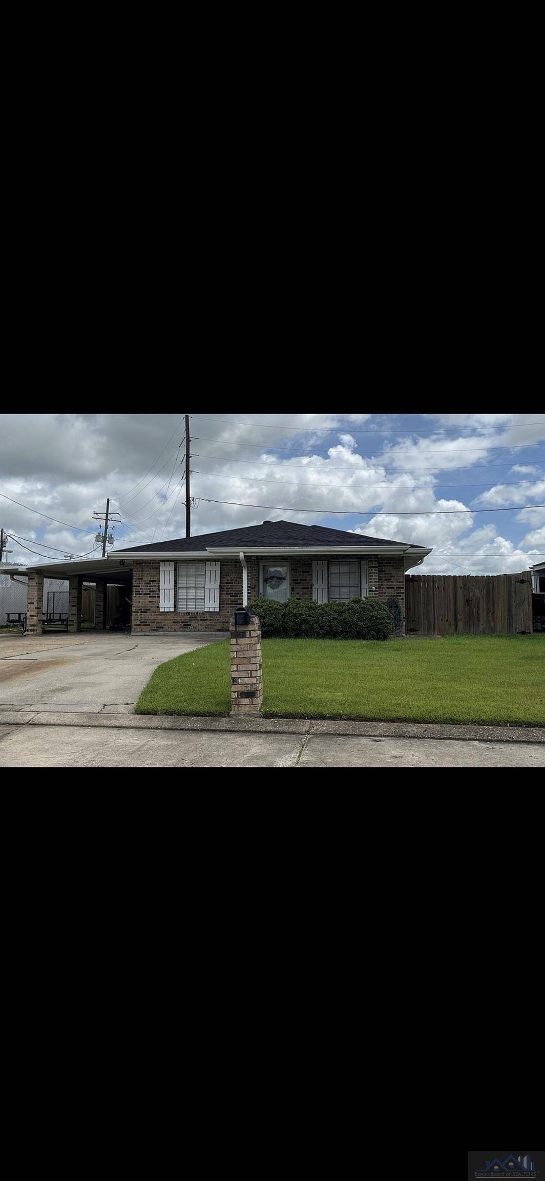 Houma, LA 70364,105 Fairmont Dr