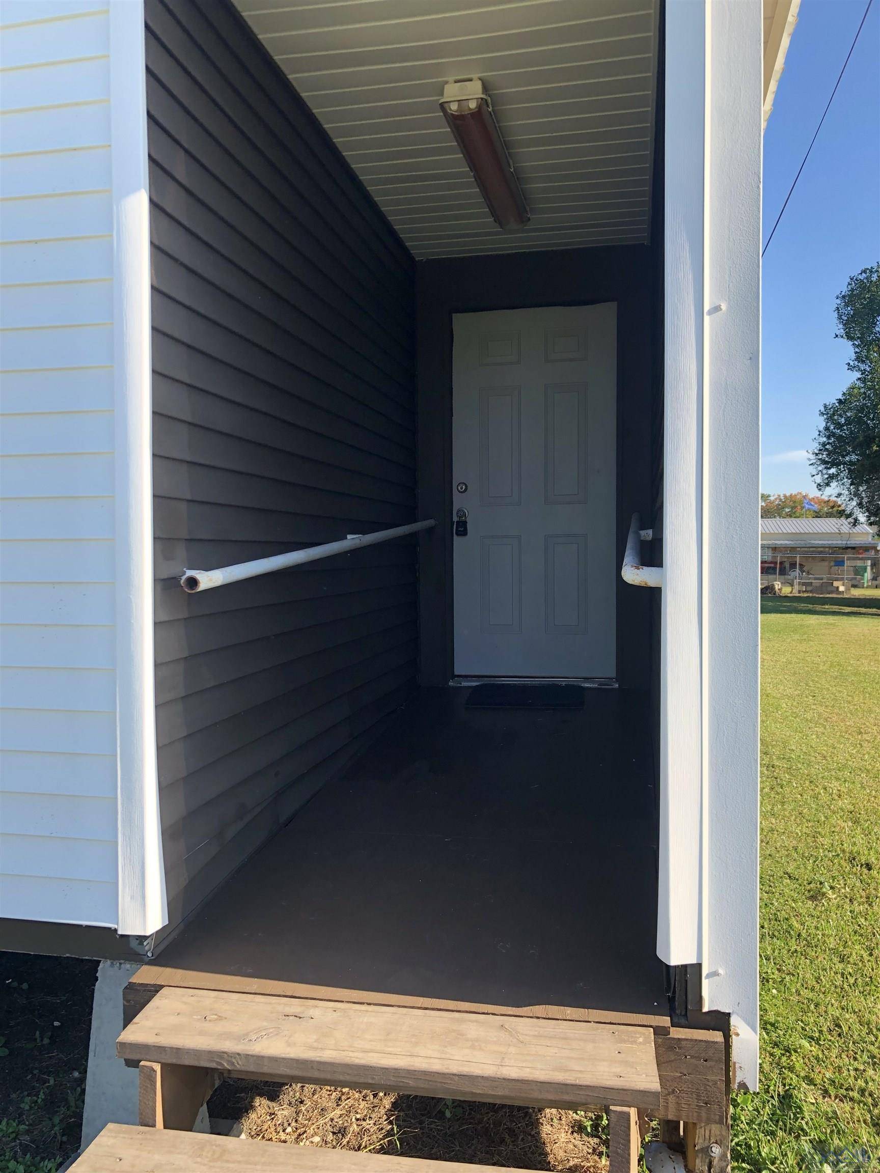 Lockport, LA 70374,1003 School St