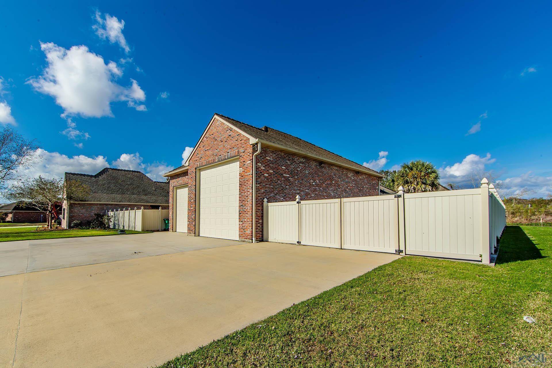 Stephensville, LA 70380,1055 Oak Harbor Dr