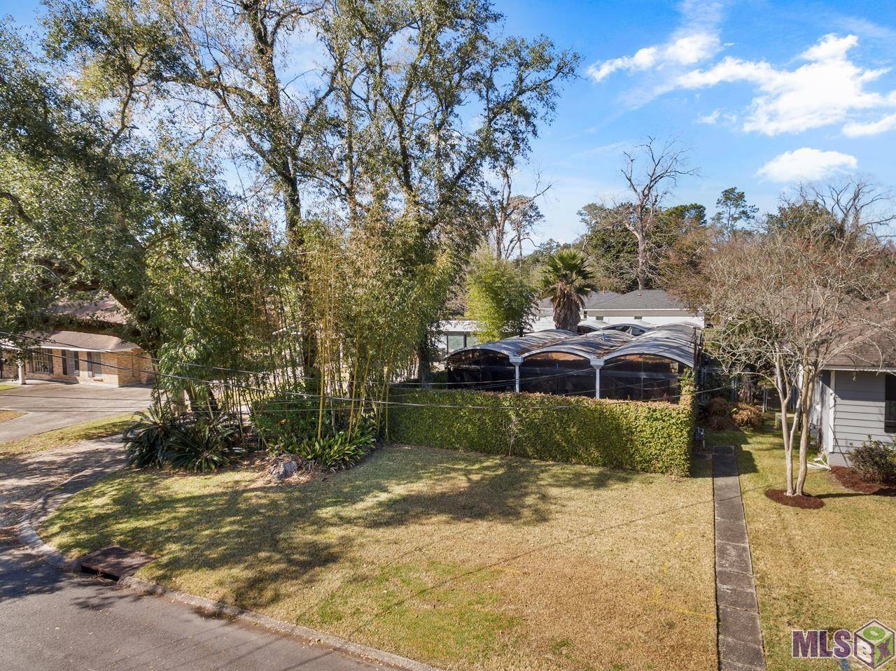 Baton Rouge, LA 70808,2484 Rhododendron Ave