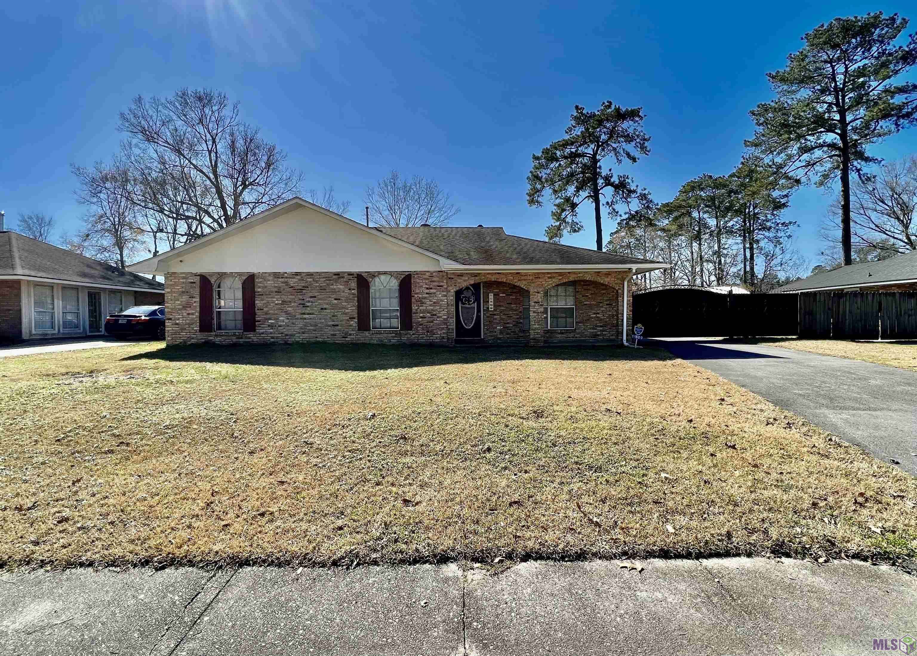 Baton Rouge, LA 70818,11809 Dame Dr