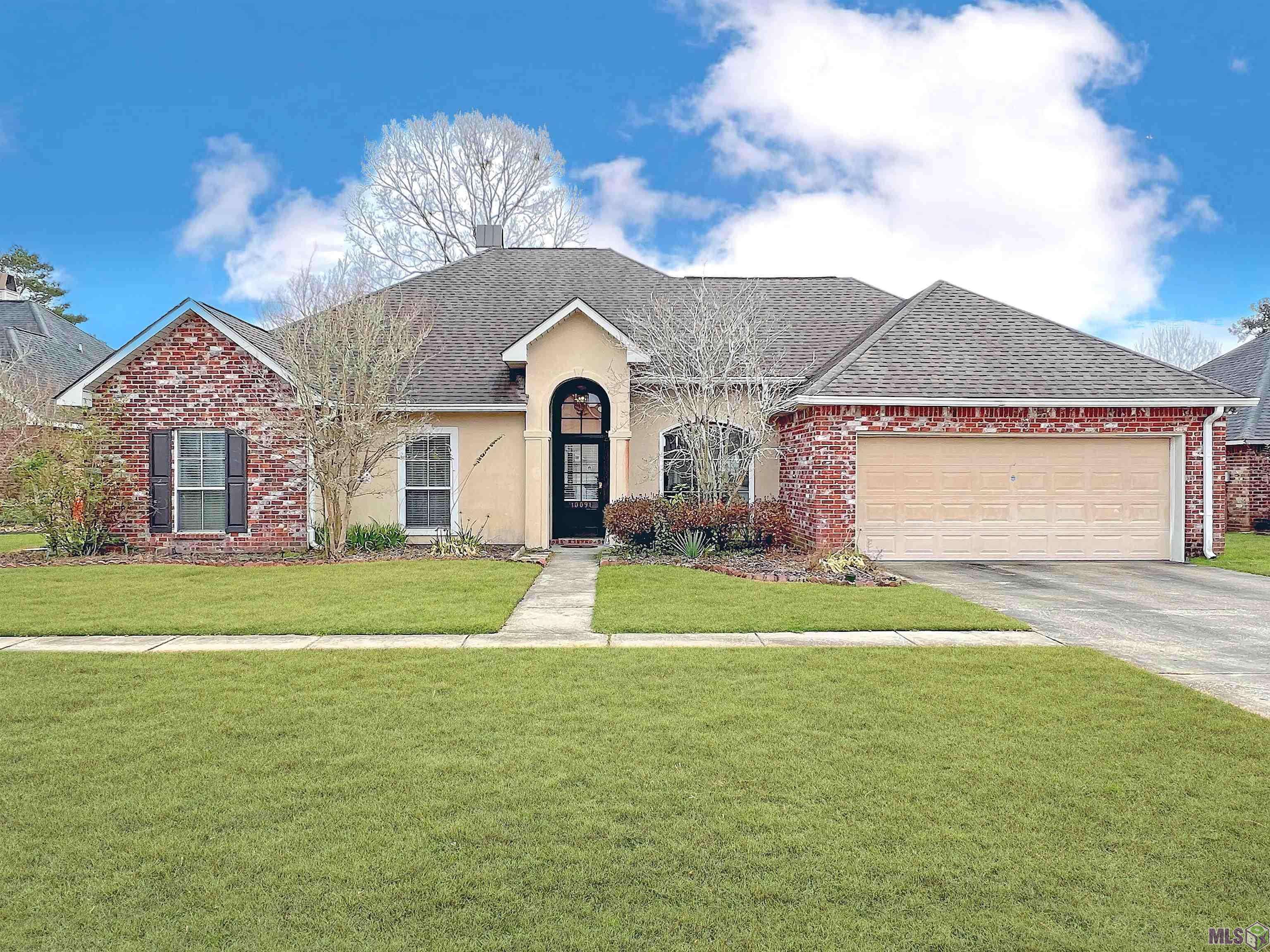 Denham Springs, LA 70726,10091 Summerfield Dr