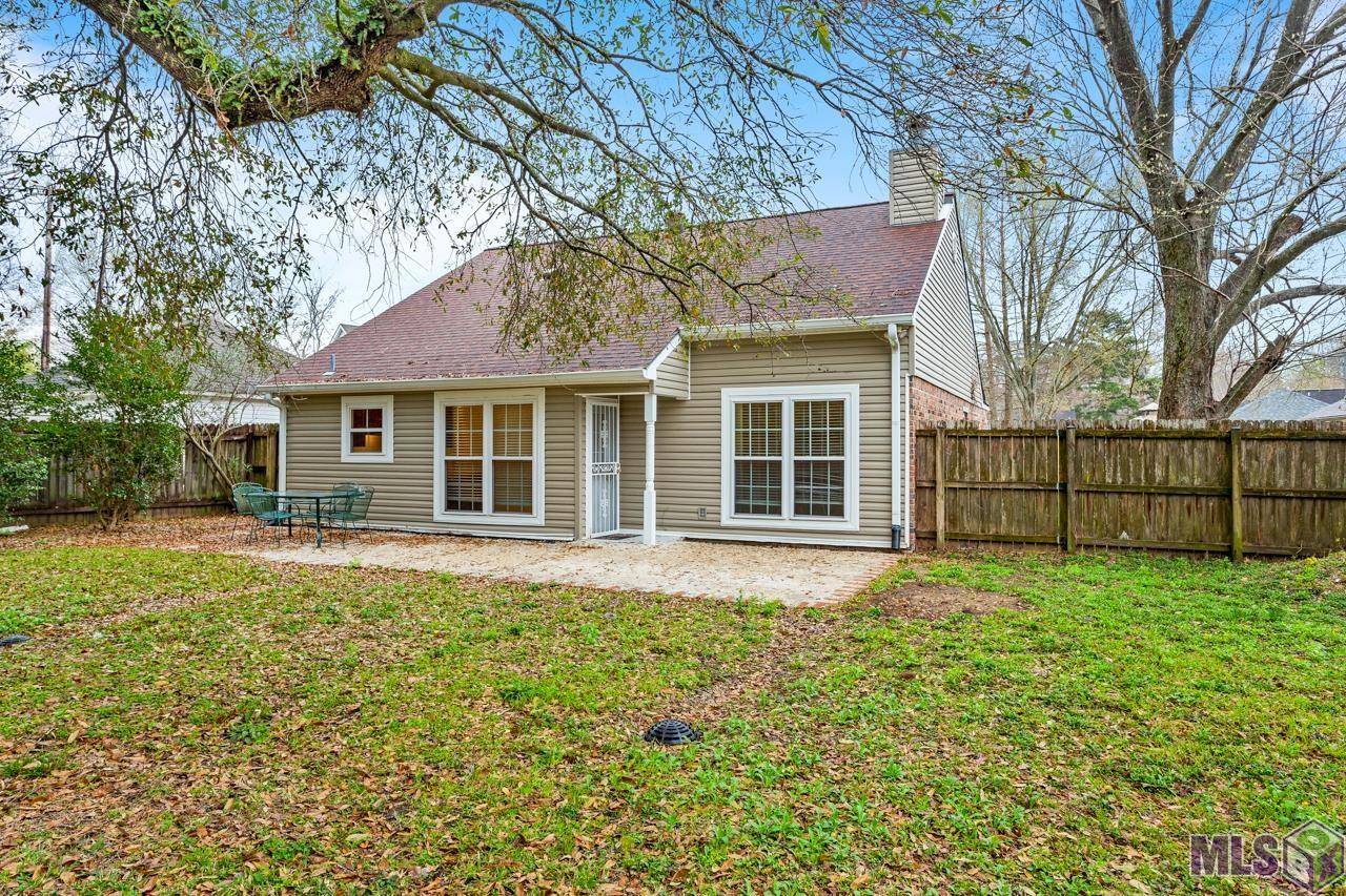 Baton Rouge, LA 70817,16334 Crystalwood Cir