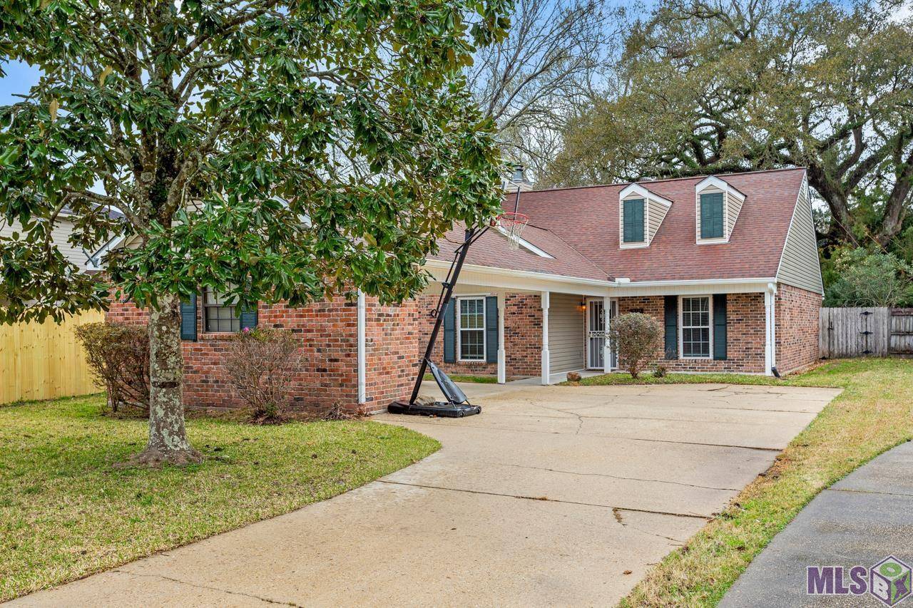 Baton Rouge, LA 70817,16334 Crystalwood Cir