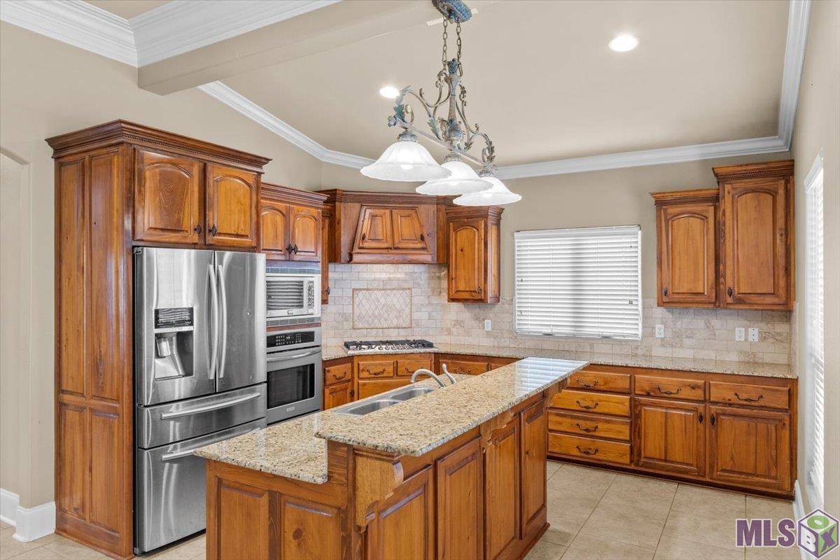 Zachary, LA 70791,2465 Pointe South Dr