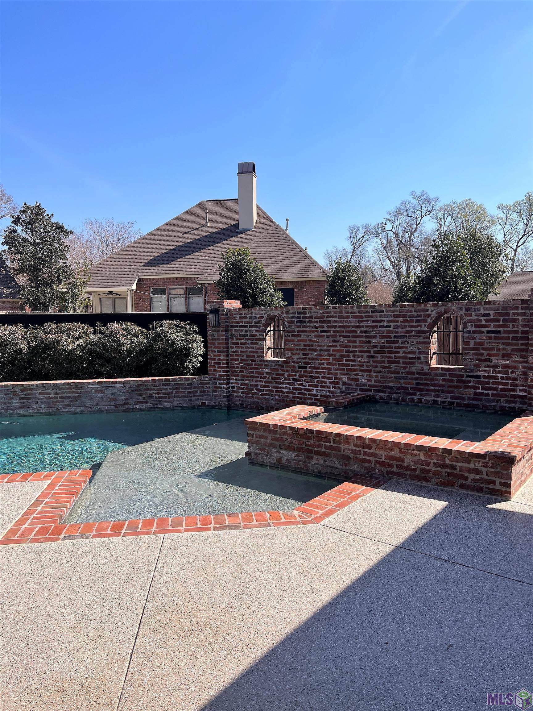 St Gabriel, LA 70776,380 S Club Ave