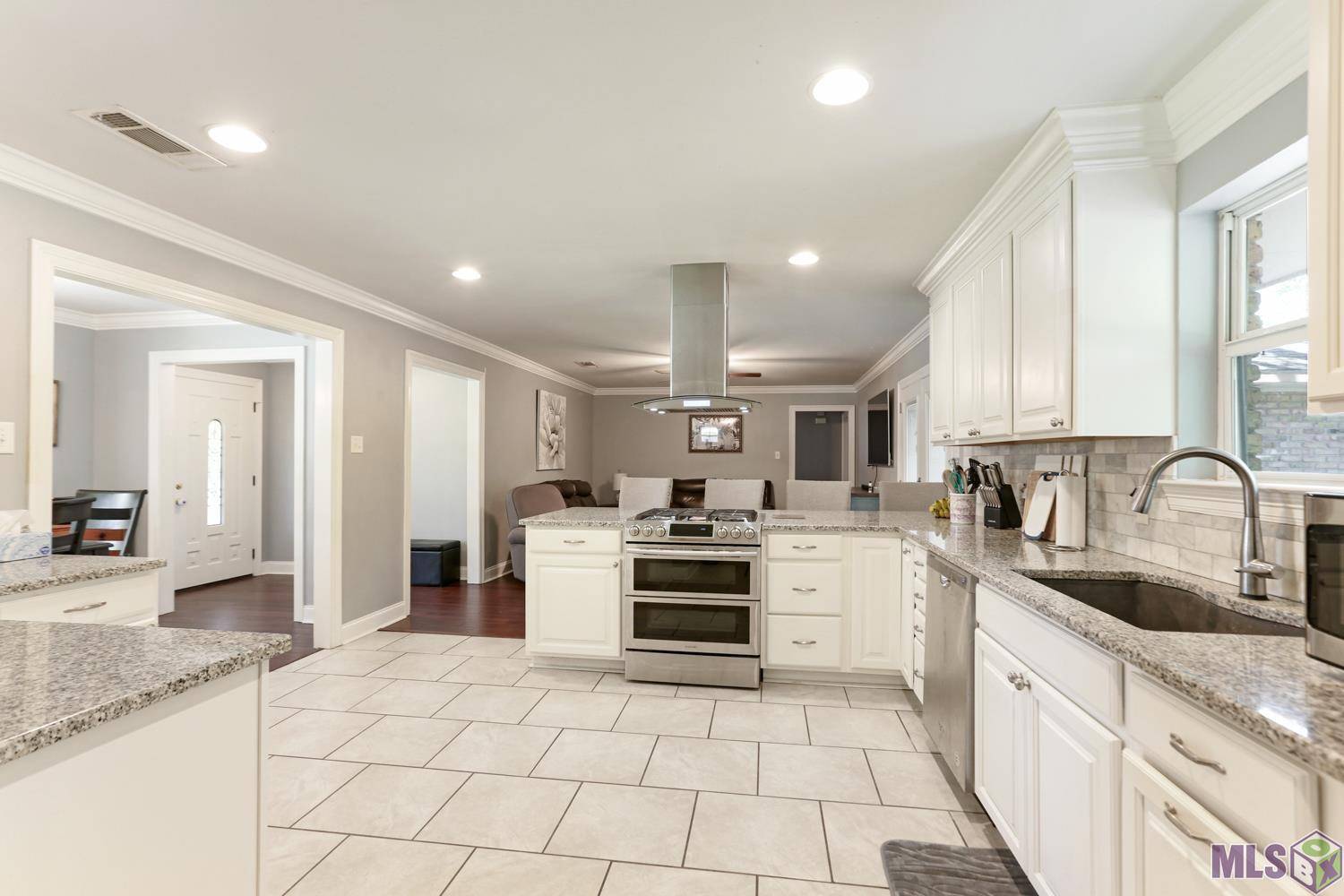 Greenwell Springs, LA 70739,5750 Mapleton Dr