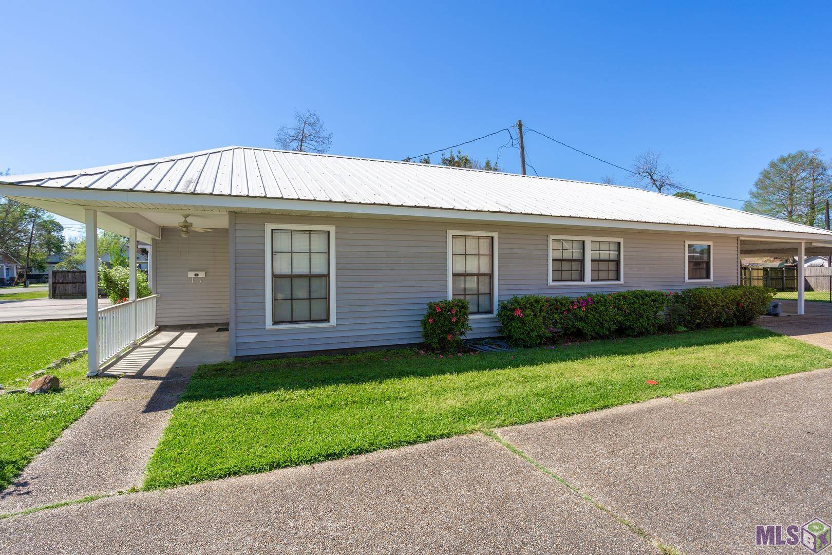 Port Allen, LA 70767,119 4th St