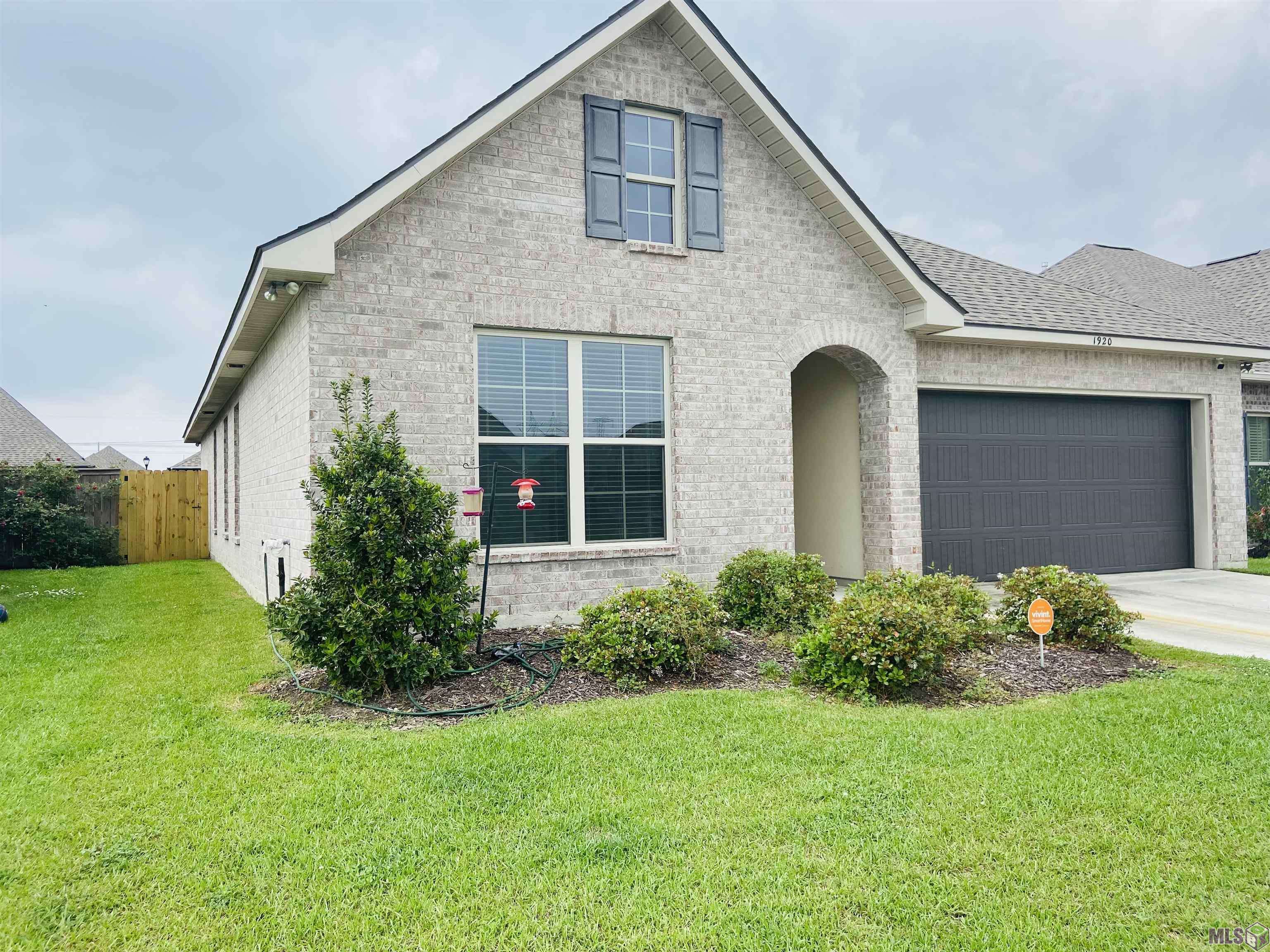 St Gabriel, LA 70776,1920 Willow Bend Rd