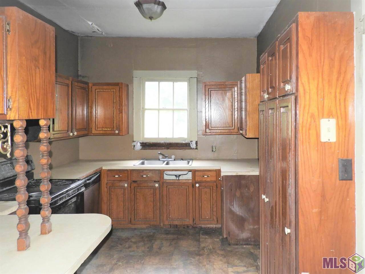 Melville, LA 71353,504 Ollie St