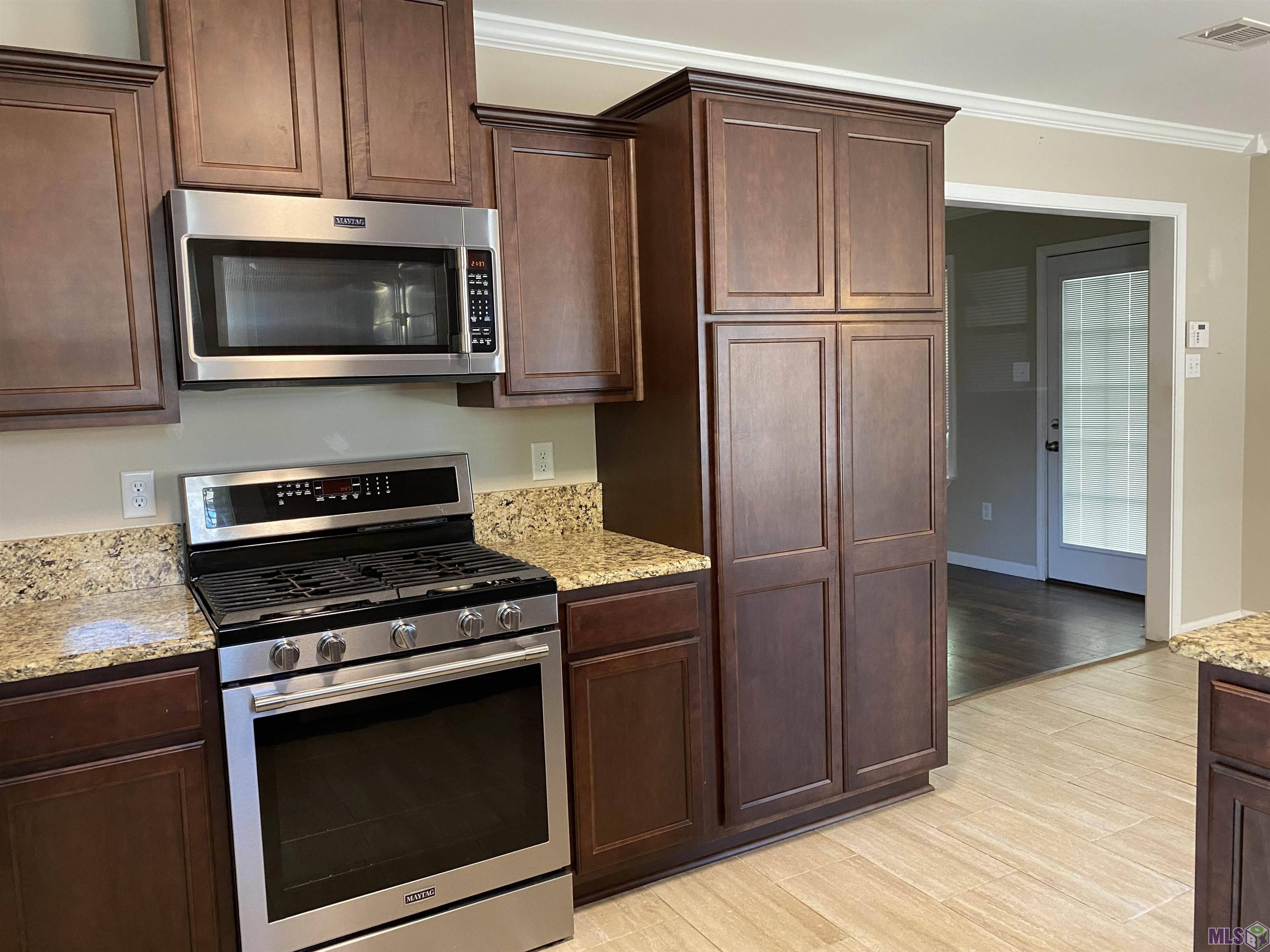 Baton Rouge, LA 70818,7335 Woods Edge Dr