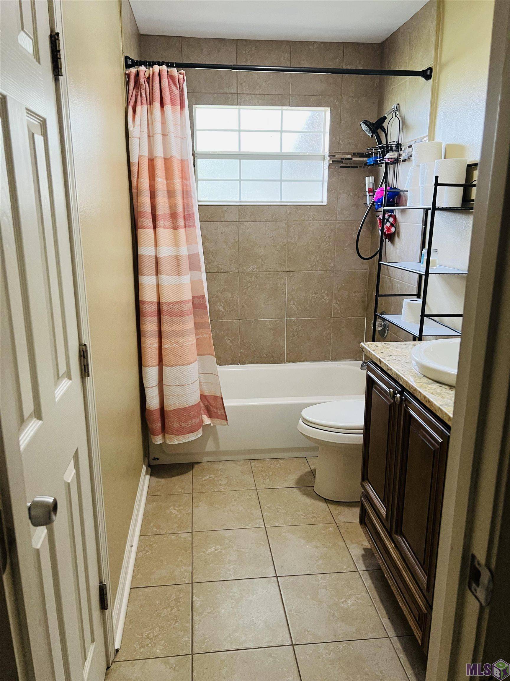 Baker, LA 70714,528 Charles Ave