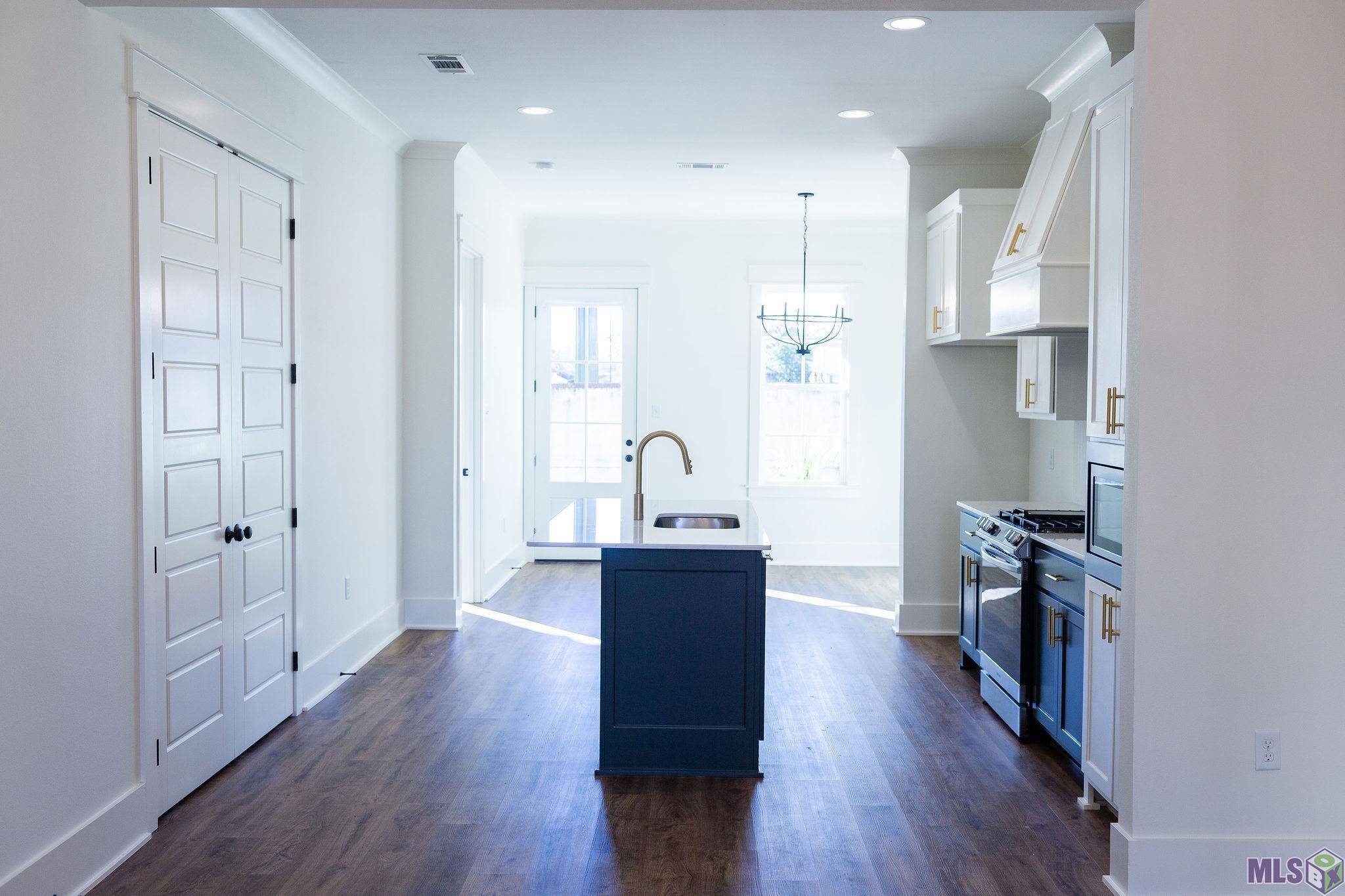 Baton Rouge, LA 70806,5704 Goodwood Crossing Ln