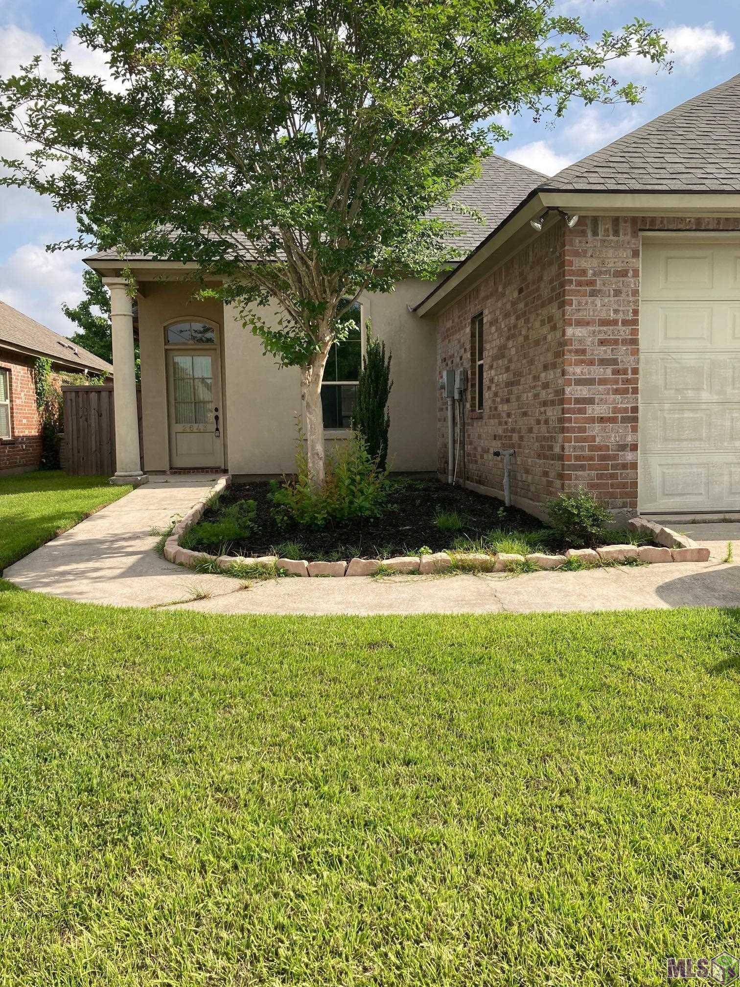 Zachary, LA 70791,2643 Middle Towne Rd