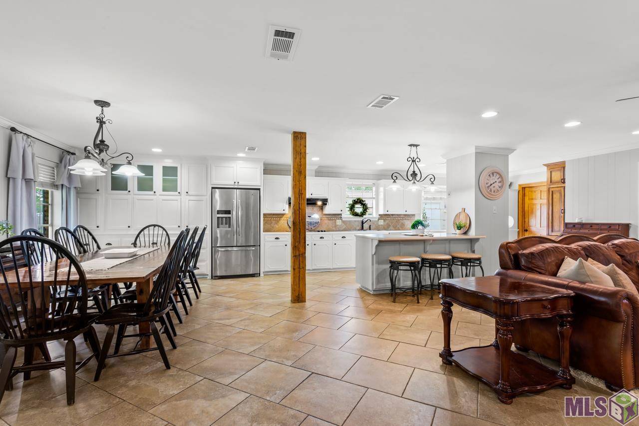 Walker, LA 70785,13275 Galloway Garden Rd