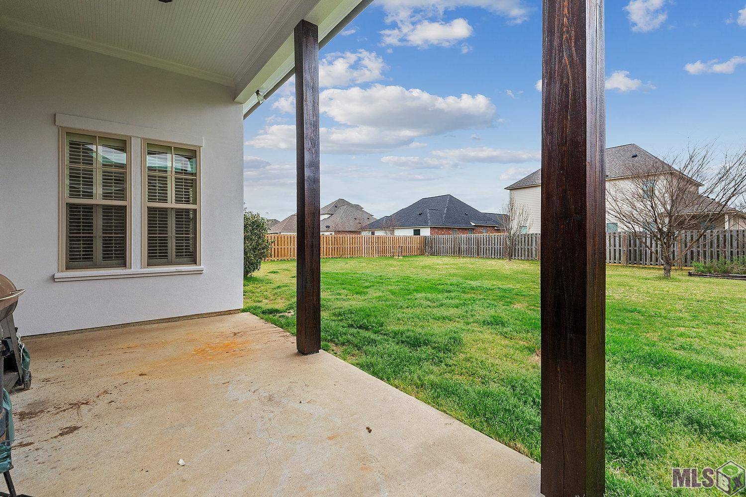 Zachary, LA 70791,3760 Club View Ct