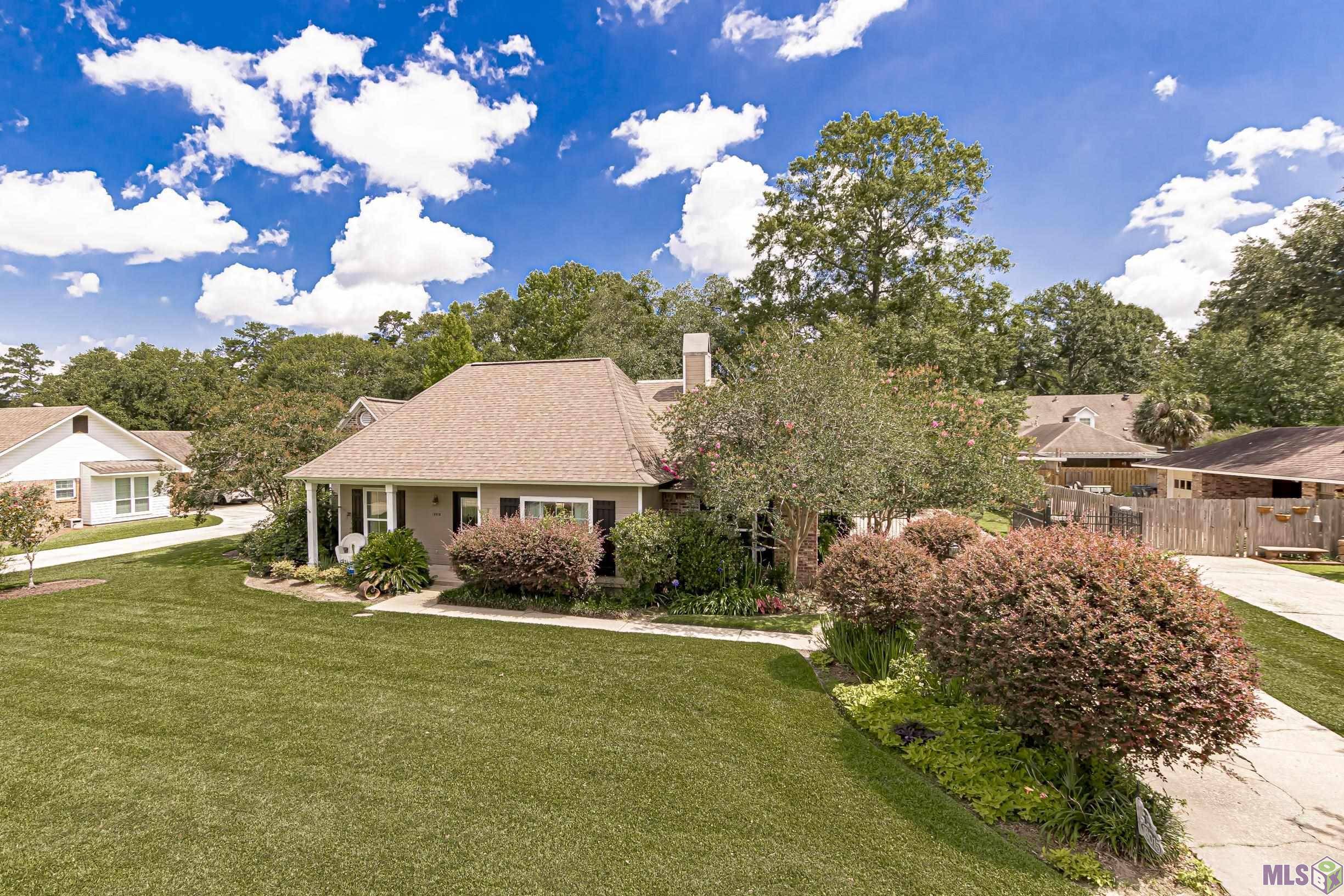 Greenwell Springs, LA 70739,18015 Burnham Way