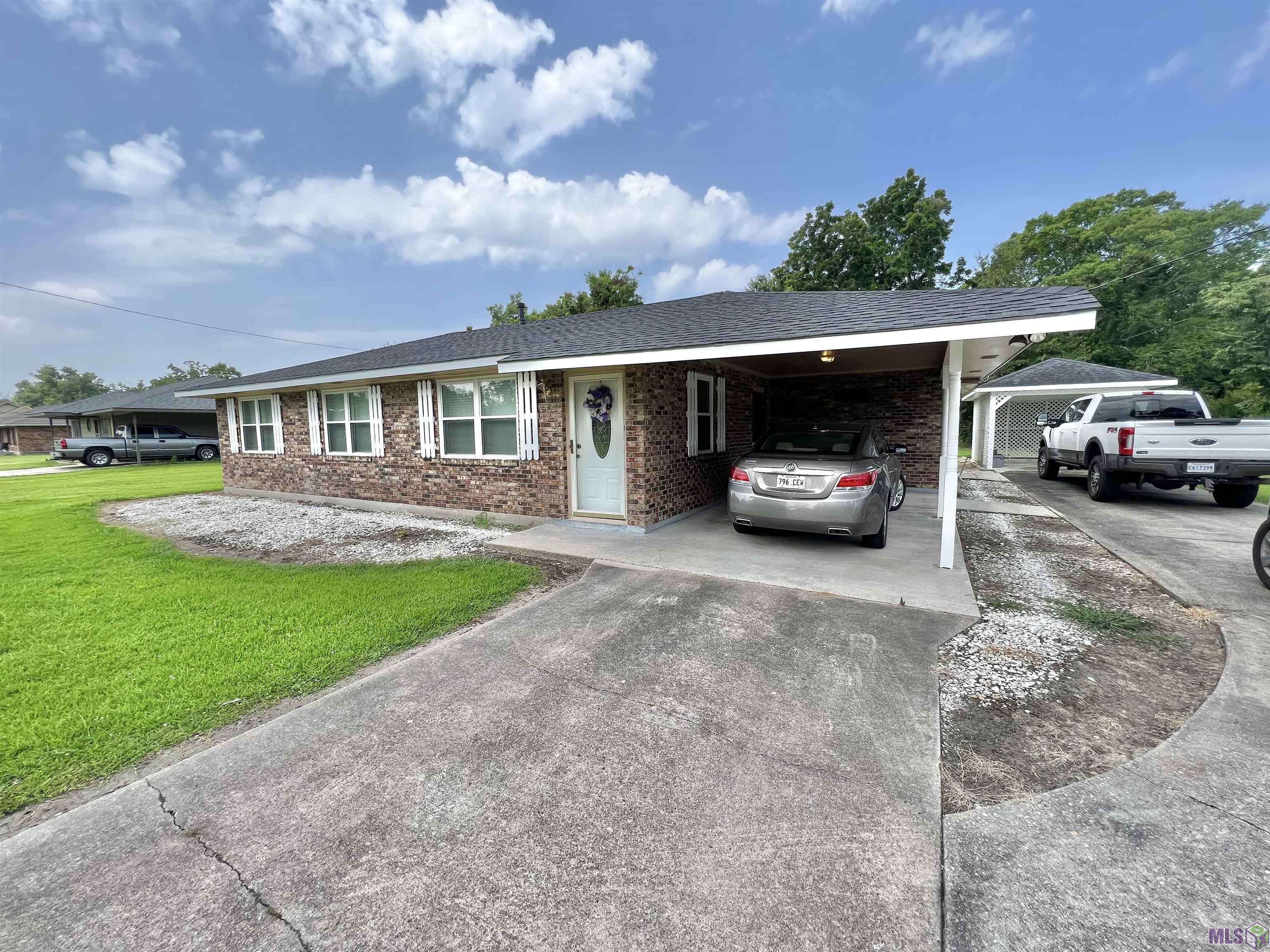 Port Allen, LA 70767,5231 Flynn Rd
