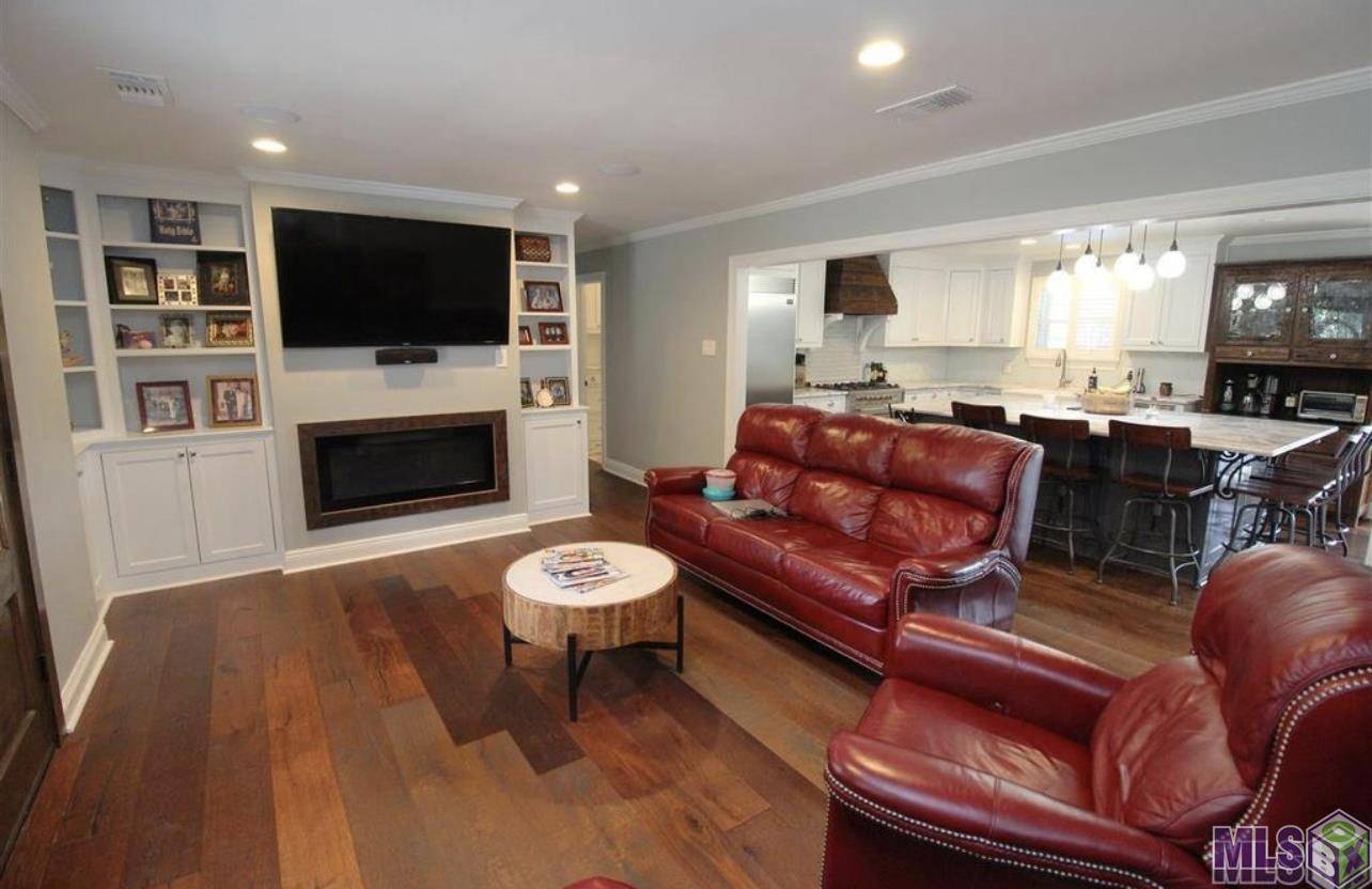 St Amant, LA 70774,45305 Lake Martin Rd