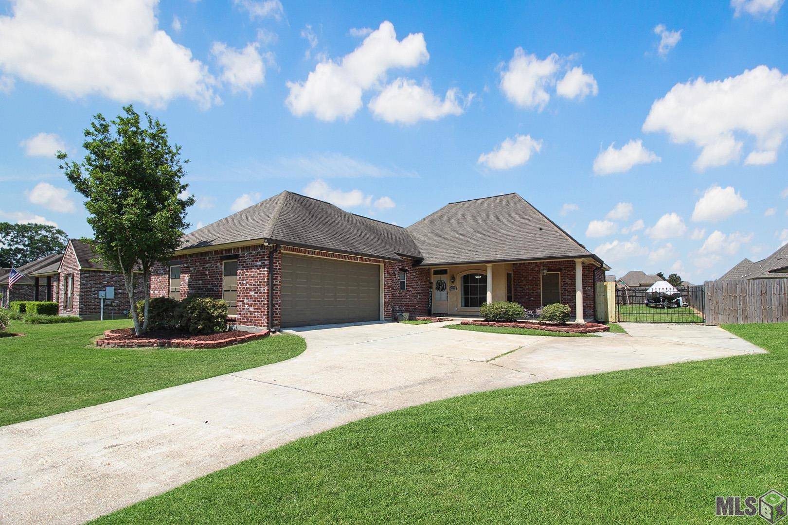 Zachary, LA 70791,6081 Woodbend Dr