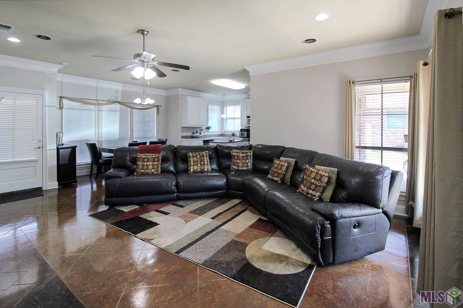 Zachary, LA 70791,6081 Woodbend Dr