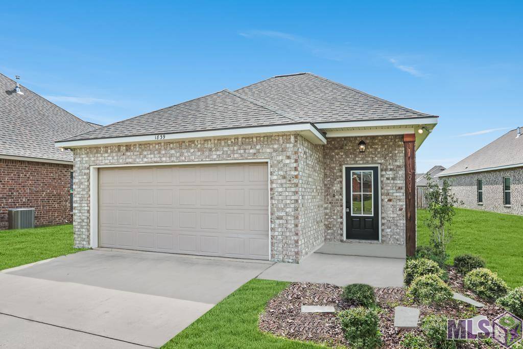 St Gabriel, LA 70776,1839 Willow Bend Rd