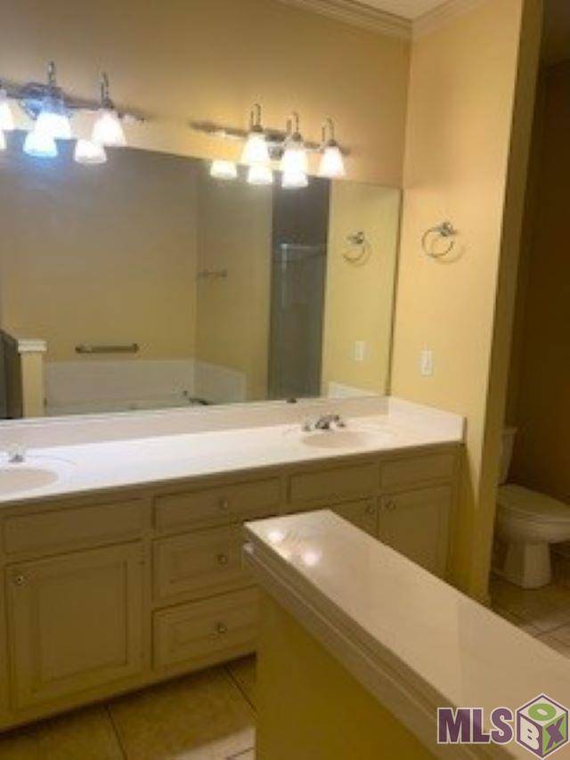 Zachary, LA 70791,6608 Sandy Creek Ln