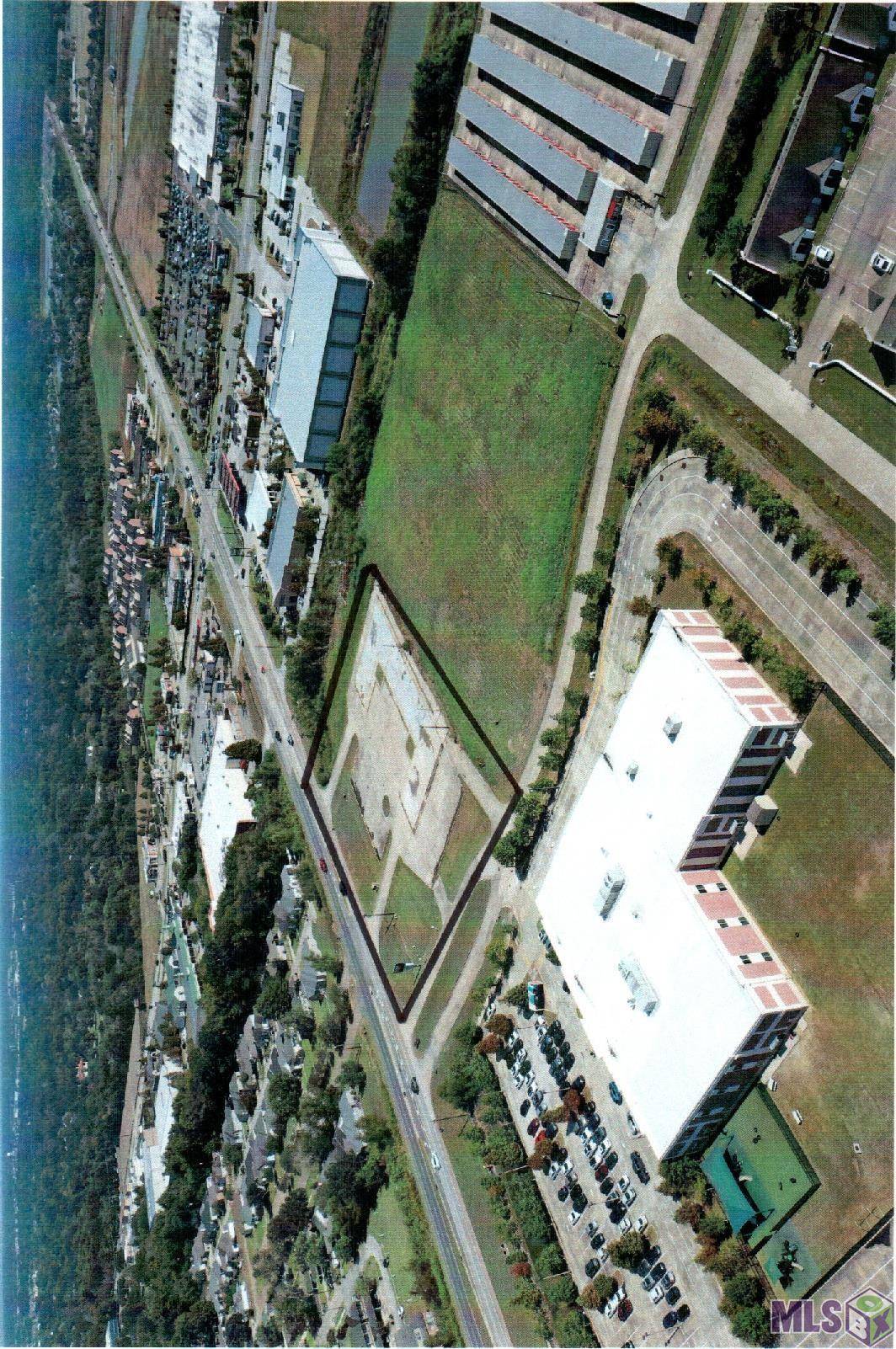 Baton Rouge, LA 70810,10240 Burbank Dr