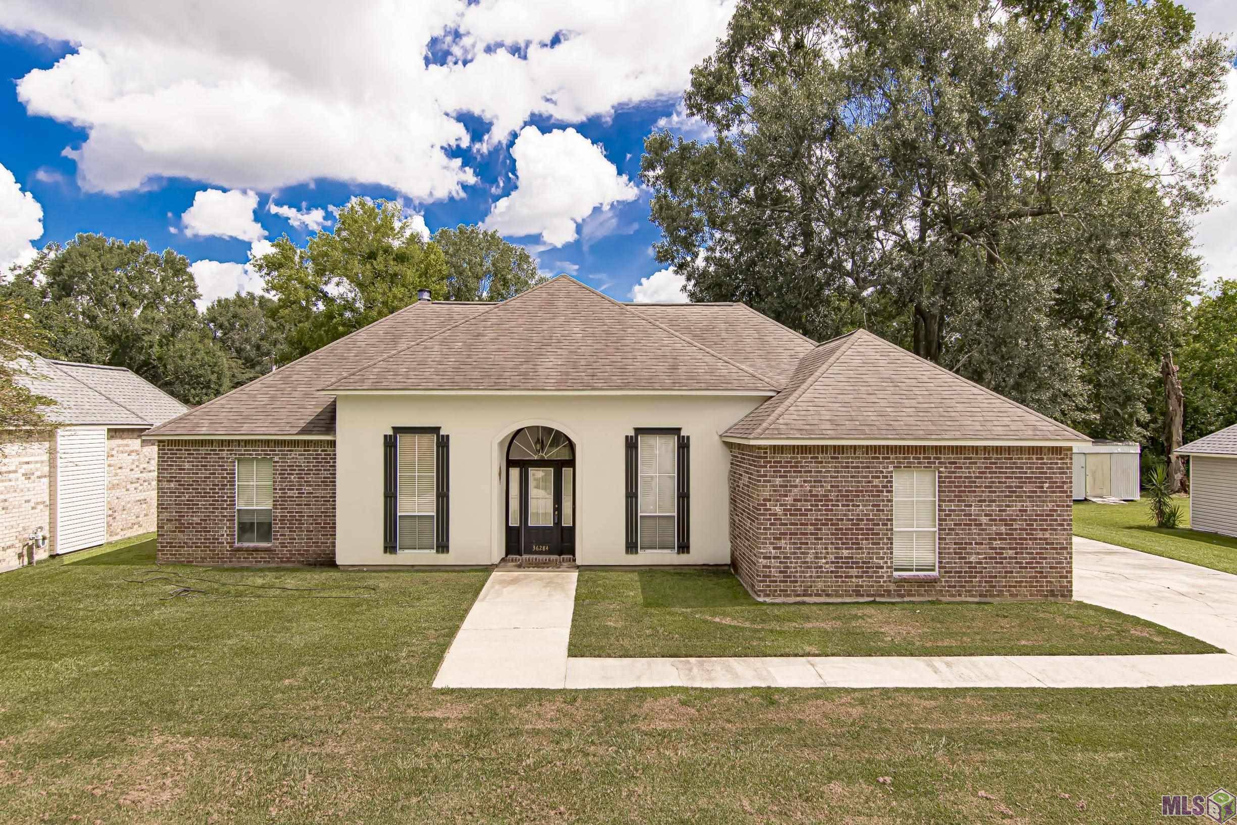 Prairieville, LA 70769,36284 The Bluffs Ave