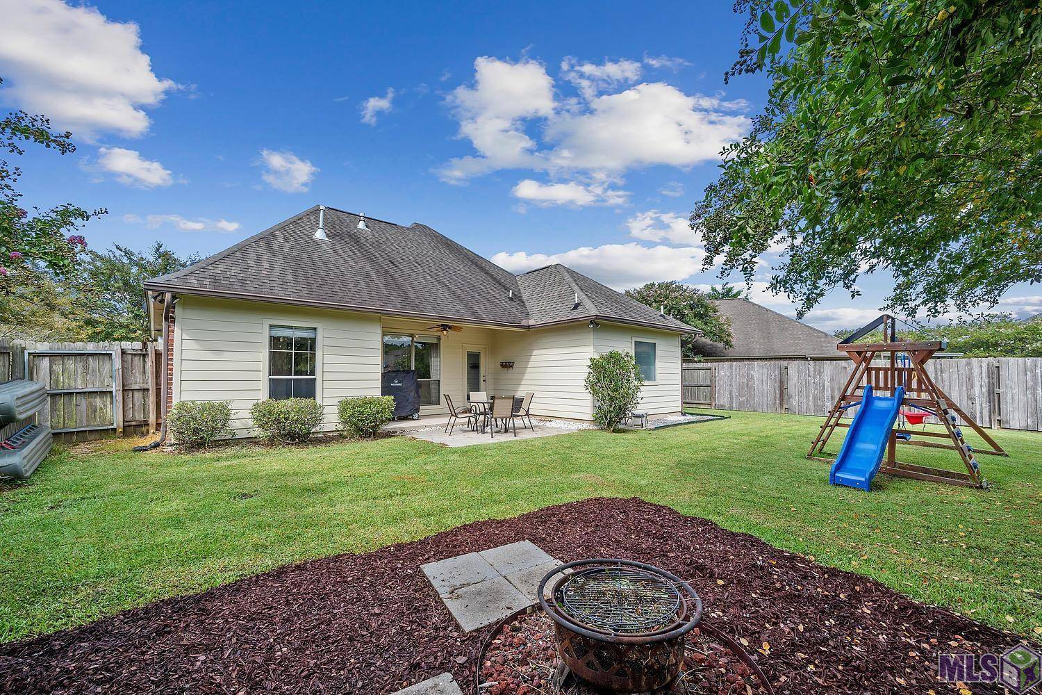 Zachary, LA 70791,22728 Beaver Cove Ct