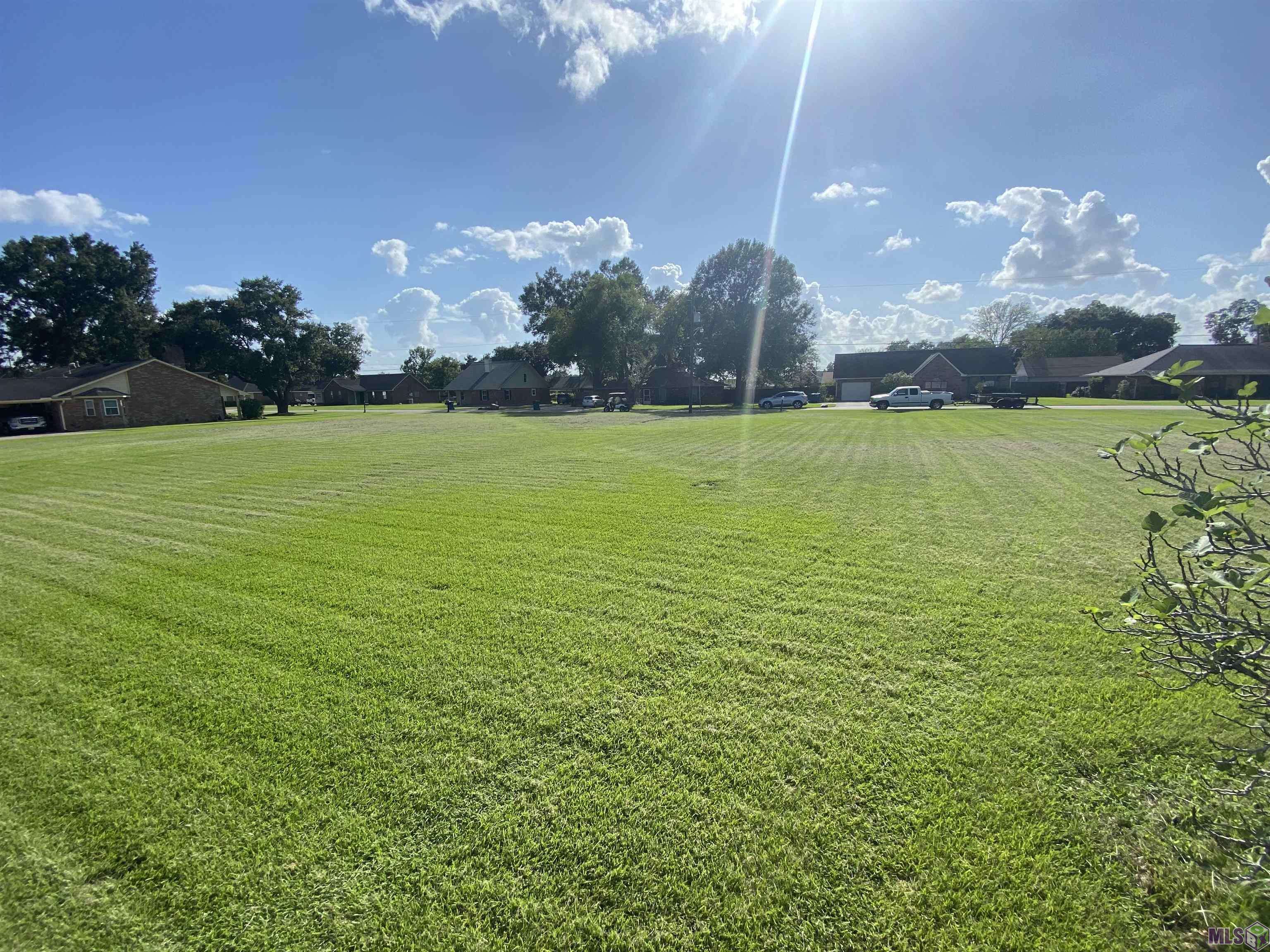 Port Allen, LA 70767,3214 Main St