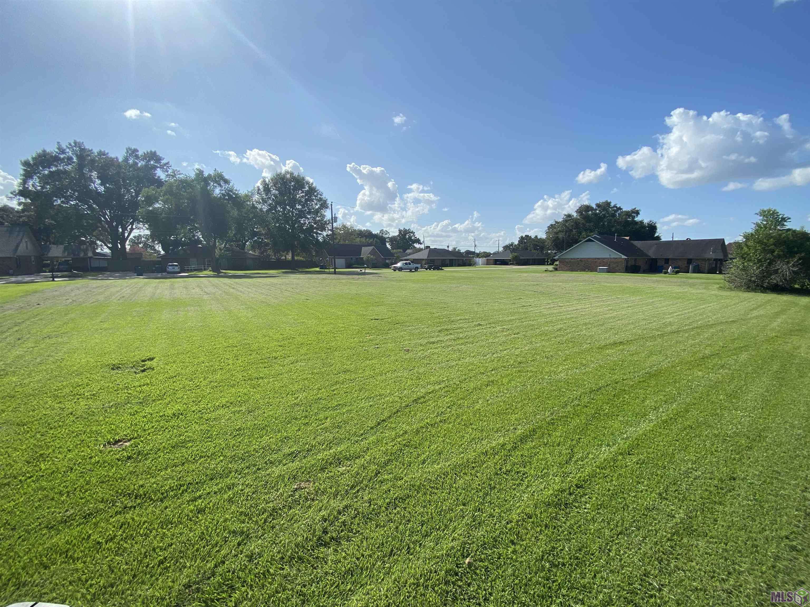 Port Allen, LA 70767,3214 Main St