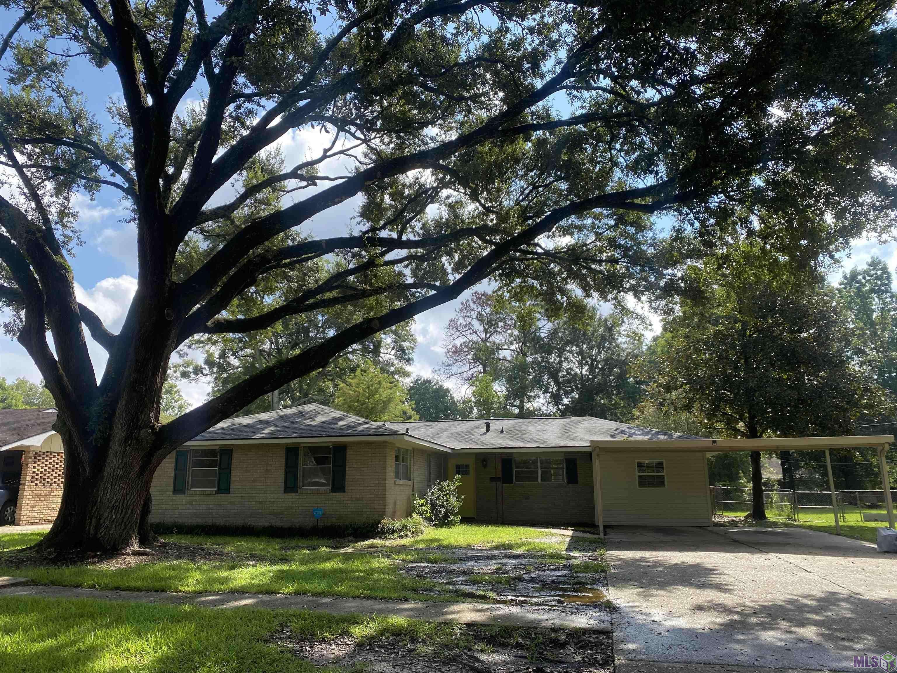 Baton Rouge, LA 70816,3167 Cedarcrest