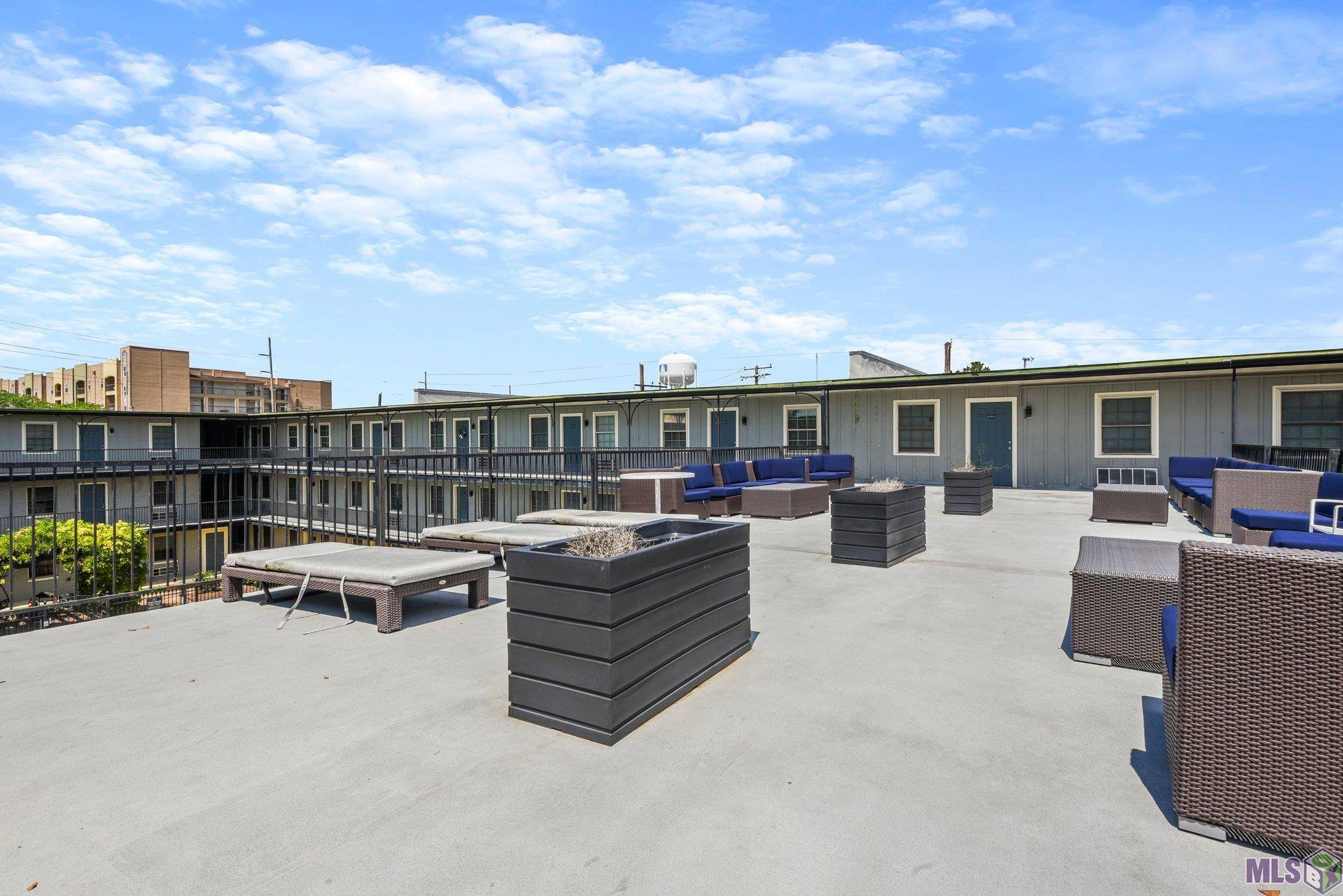 Baton Rouge, LA 70808,3000-2320 July ##2320