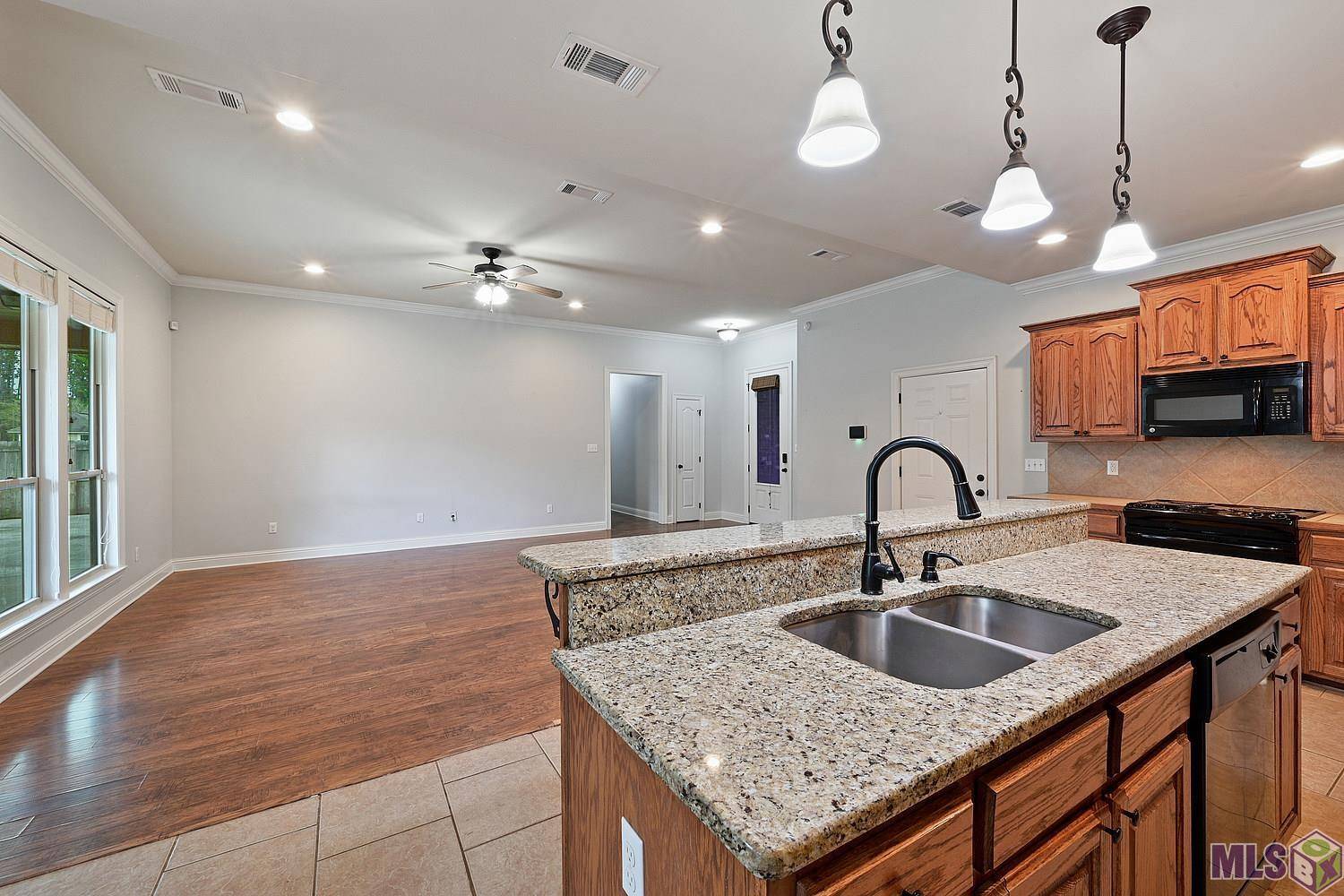 Walker, LA 70785,31128 Cross Bow Dr