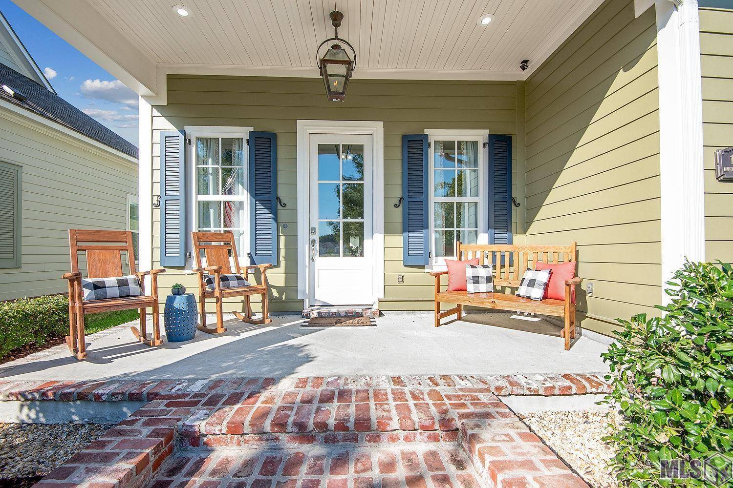 Zachary, LA 70791,1307 Americana Blvd