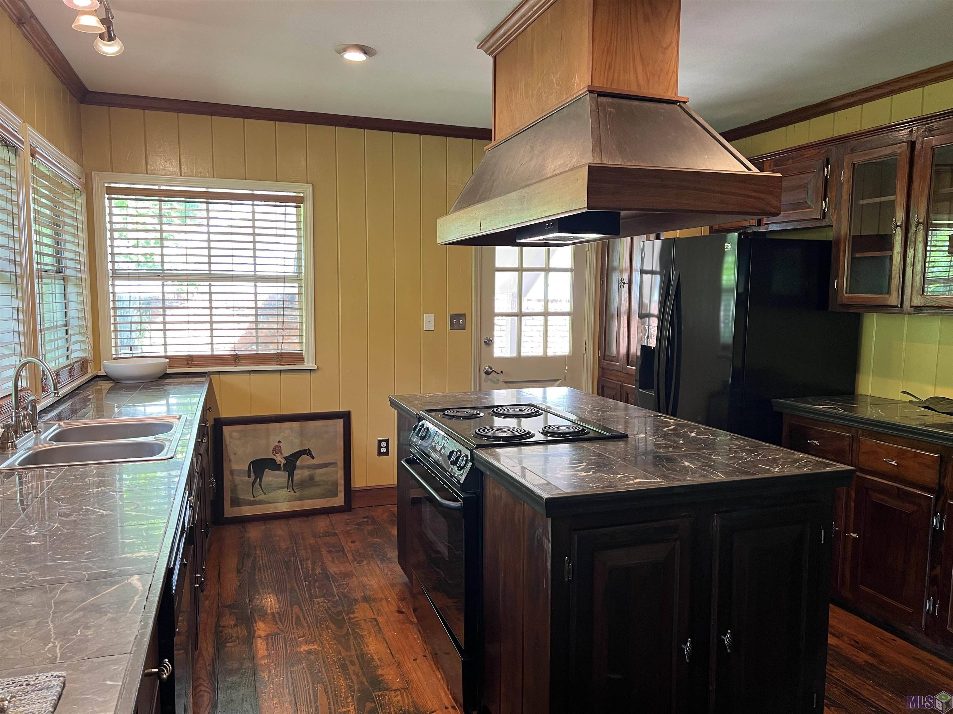 Maringouin, LA 70757,10150 Church St