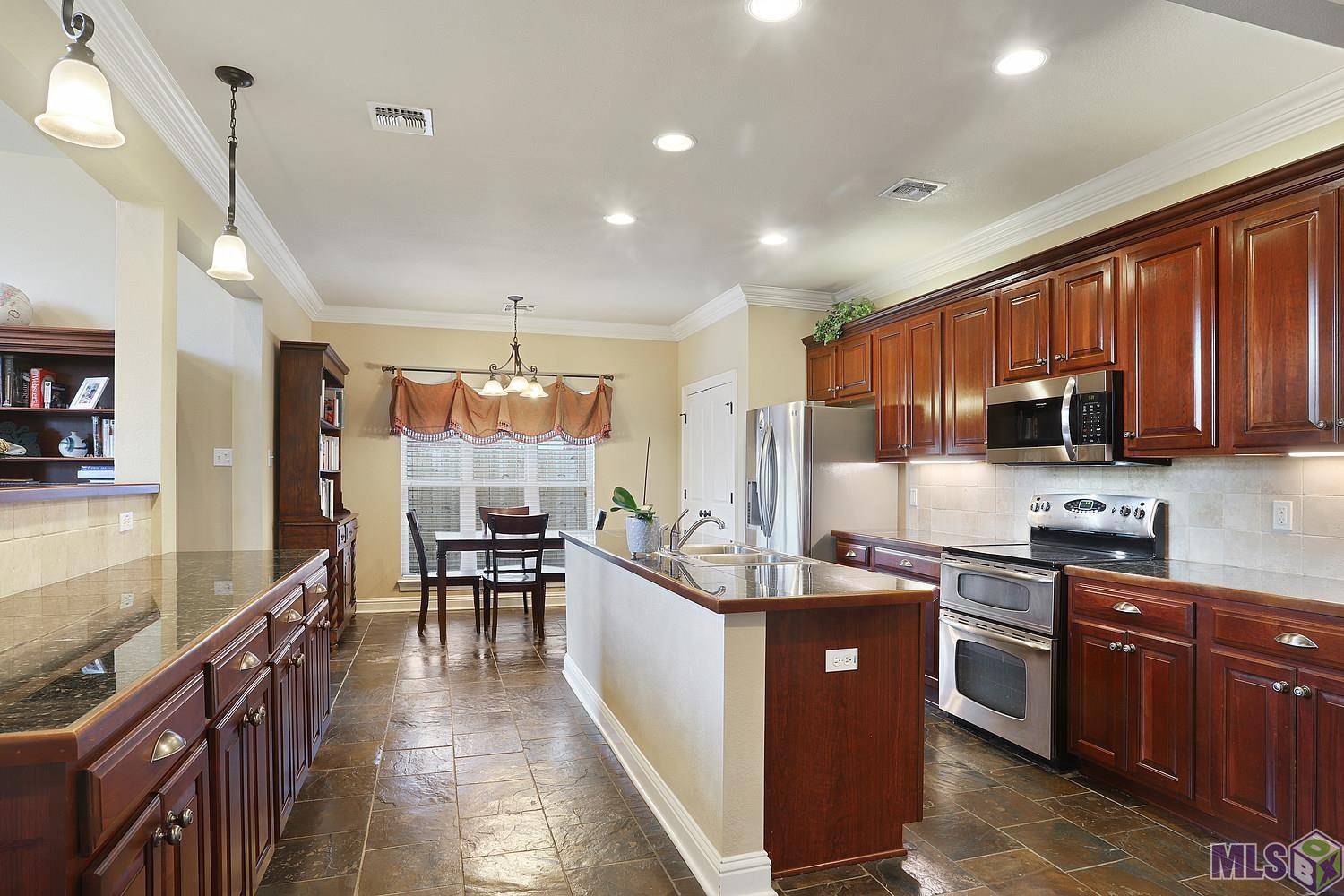 Geismar, LA 70734,12216 Canterbury Park Dr