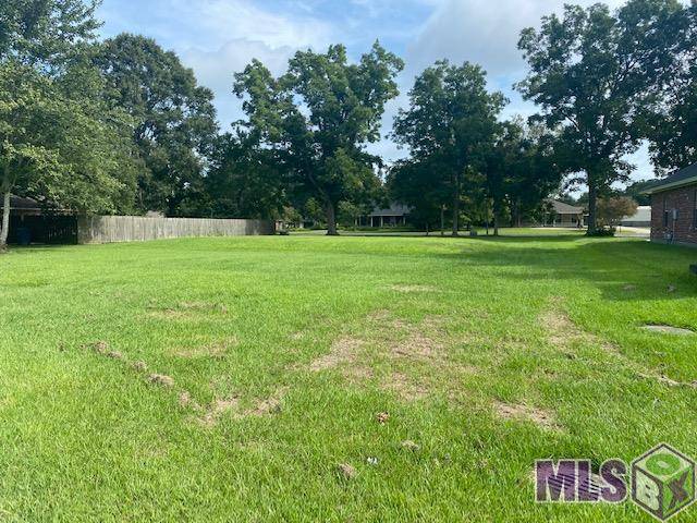 Brusly, LA 70719,1575 Live Oak Dr