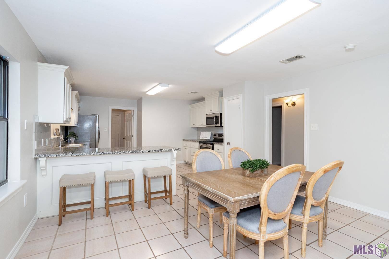 Baker, LA 70714,13821 Oak Bend Dr