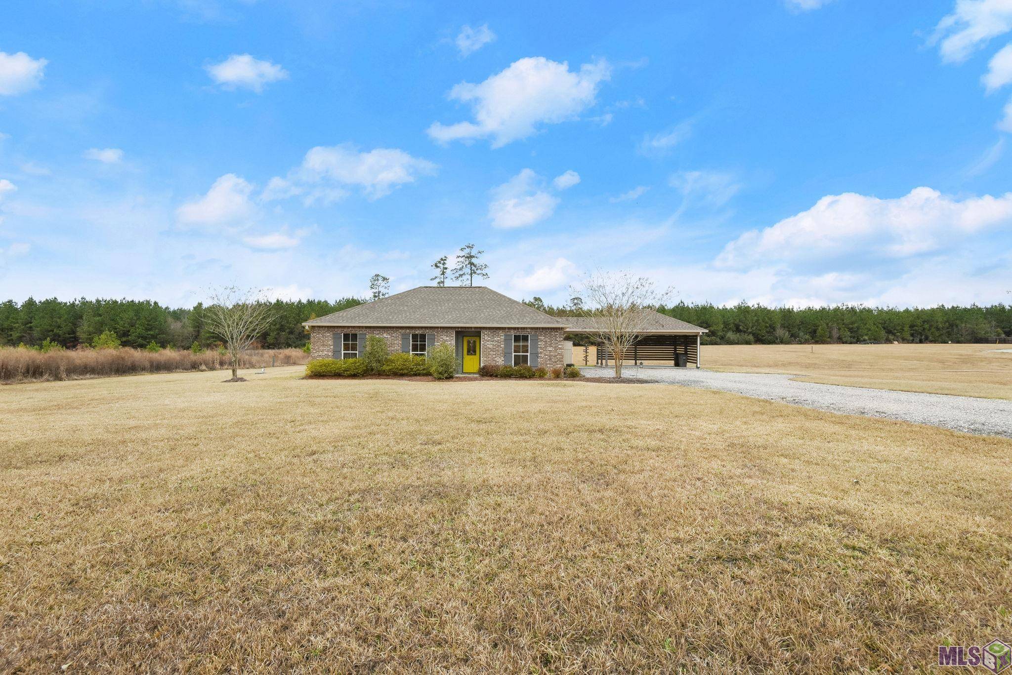 Pride, LA 70770,18013 Mahoney Rd