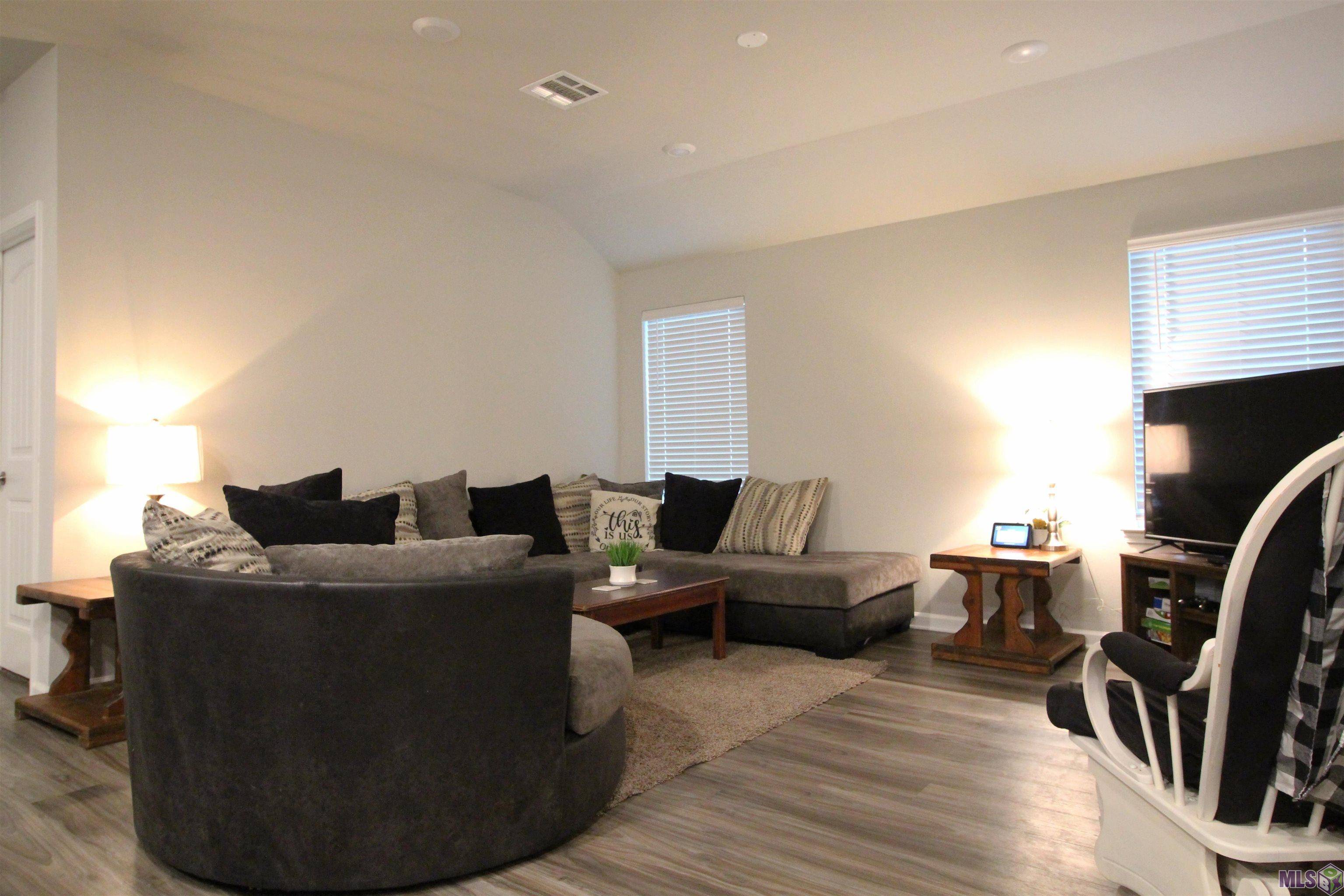 Walker, LA 70785,33467 Hyacinth St