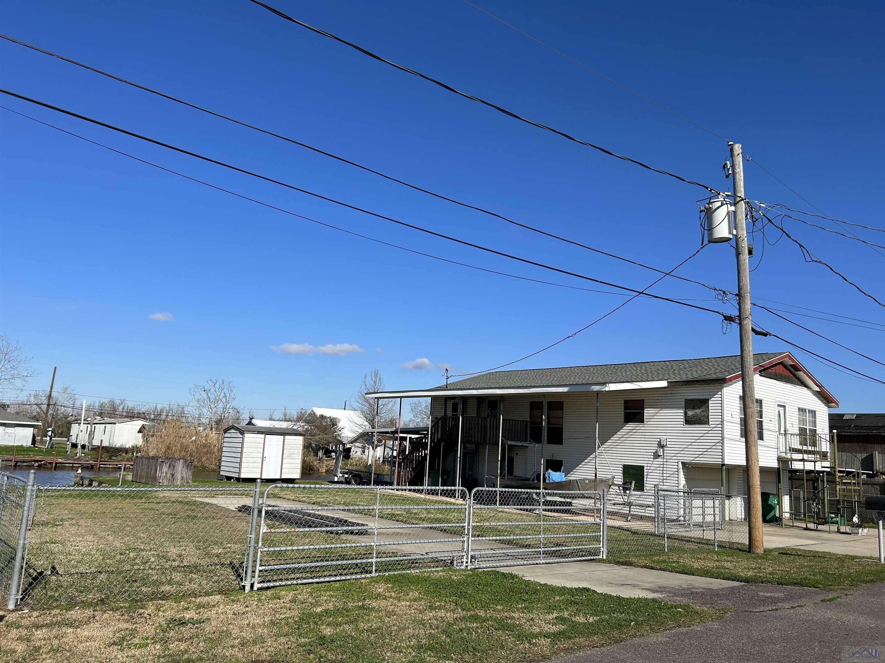 Des Allemands, LA 70030,245 Cypress